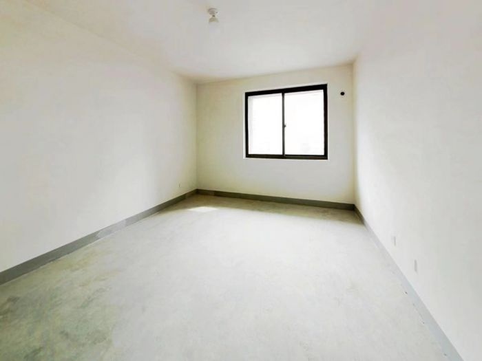 世濠花园 3室2厅1卫 112m&sup2;