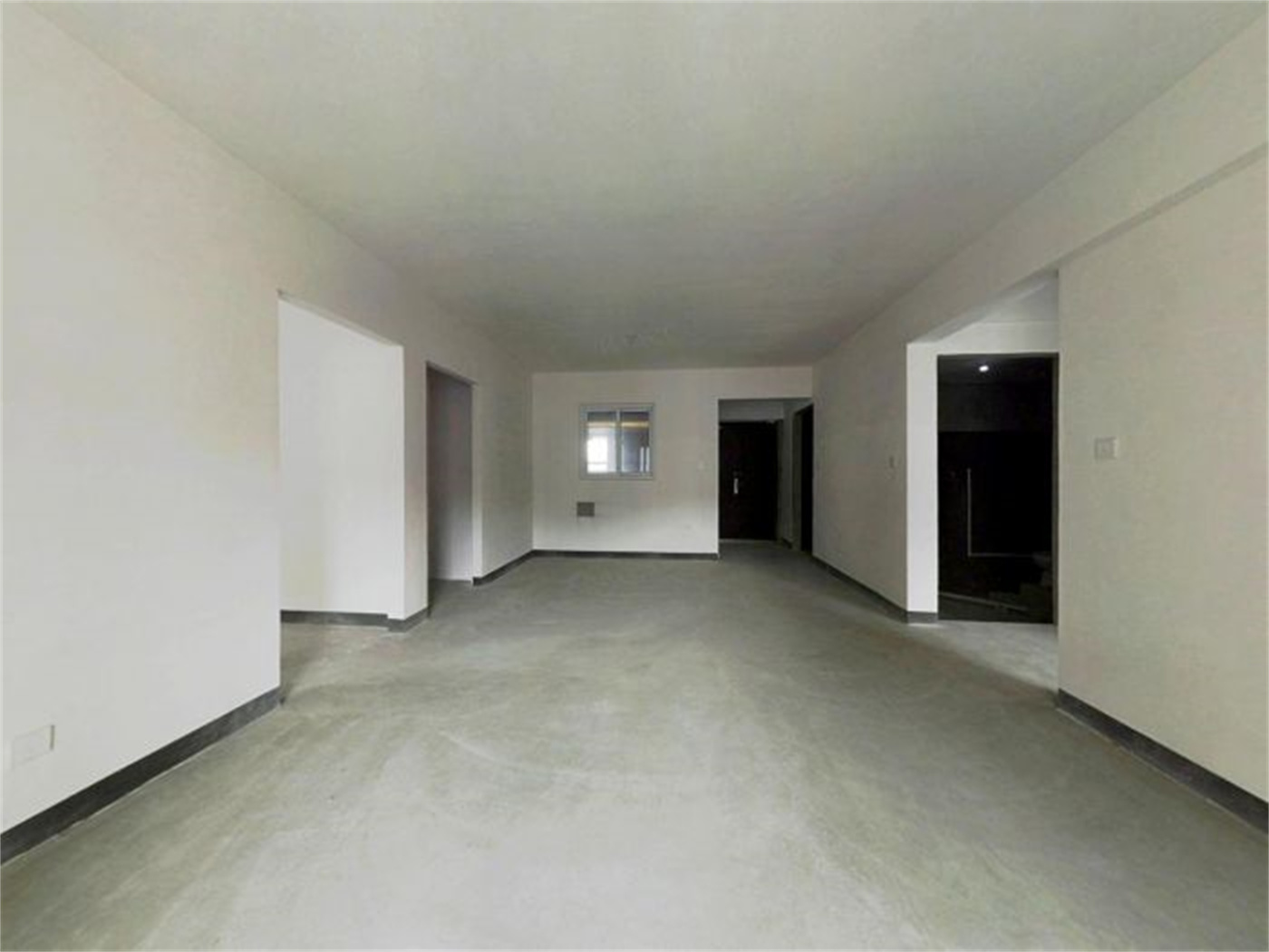 南山国际社区 4室2厅2卫 130m&sup2;