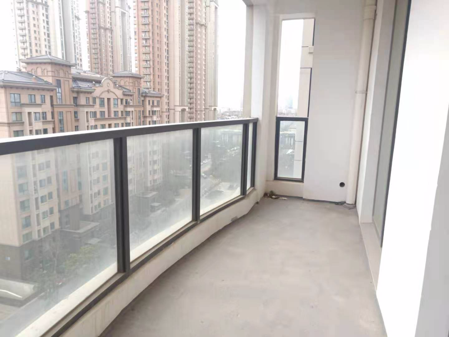 湖滨华庭 2室2厅1卫 95m&sup2;