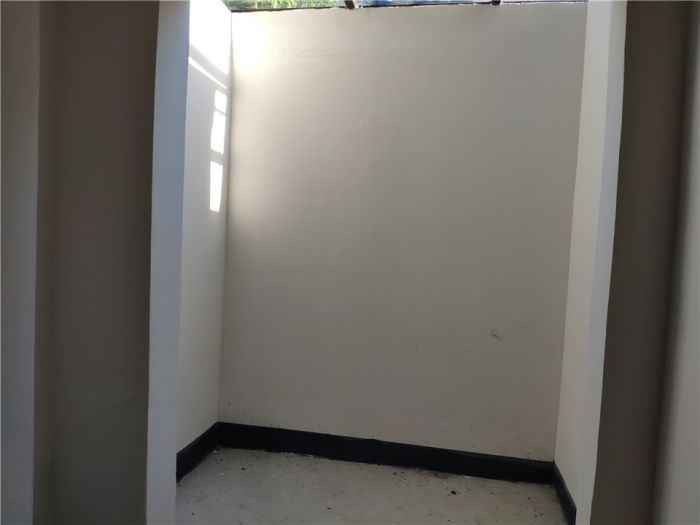 绿地新里城 4室2厅2卫 103m&sup2;