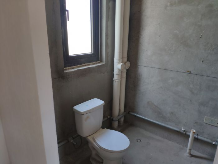 绿地新里城 4室2厅2卫 103m&sup2;