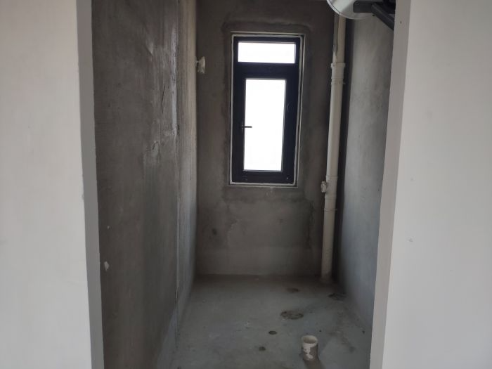 绿地新里城 4室2厅2卫 103m&sup2;