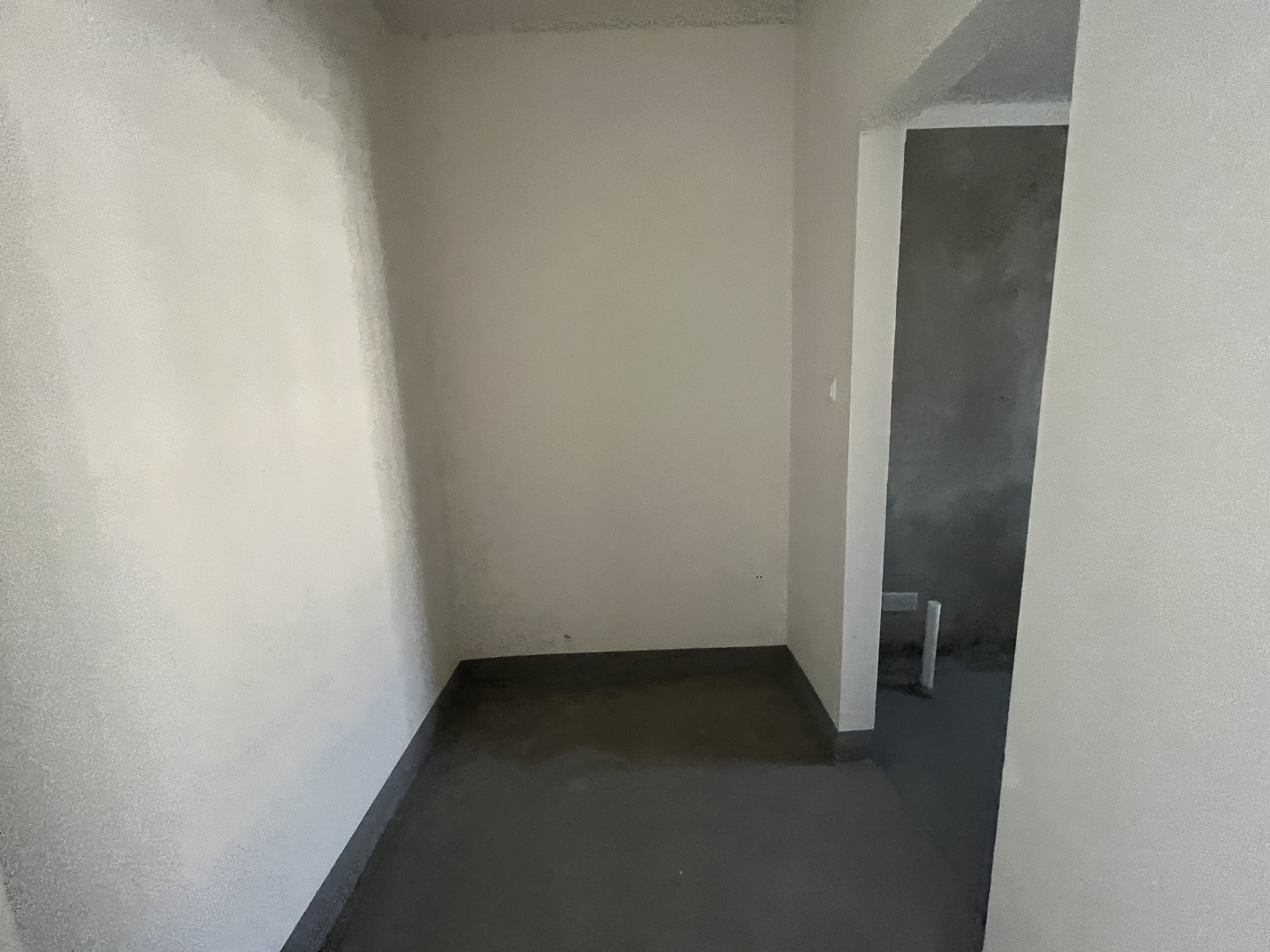 翠园 3室2厅1卫 107m&sup2;