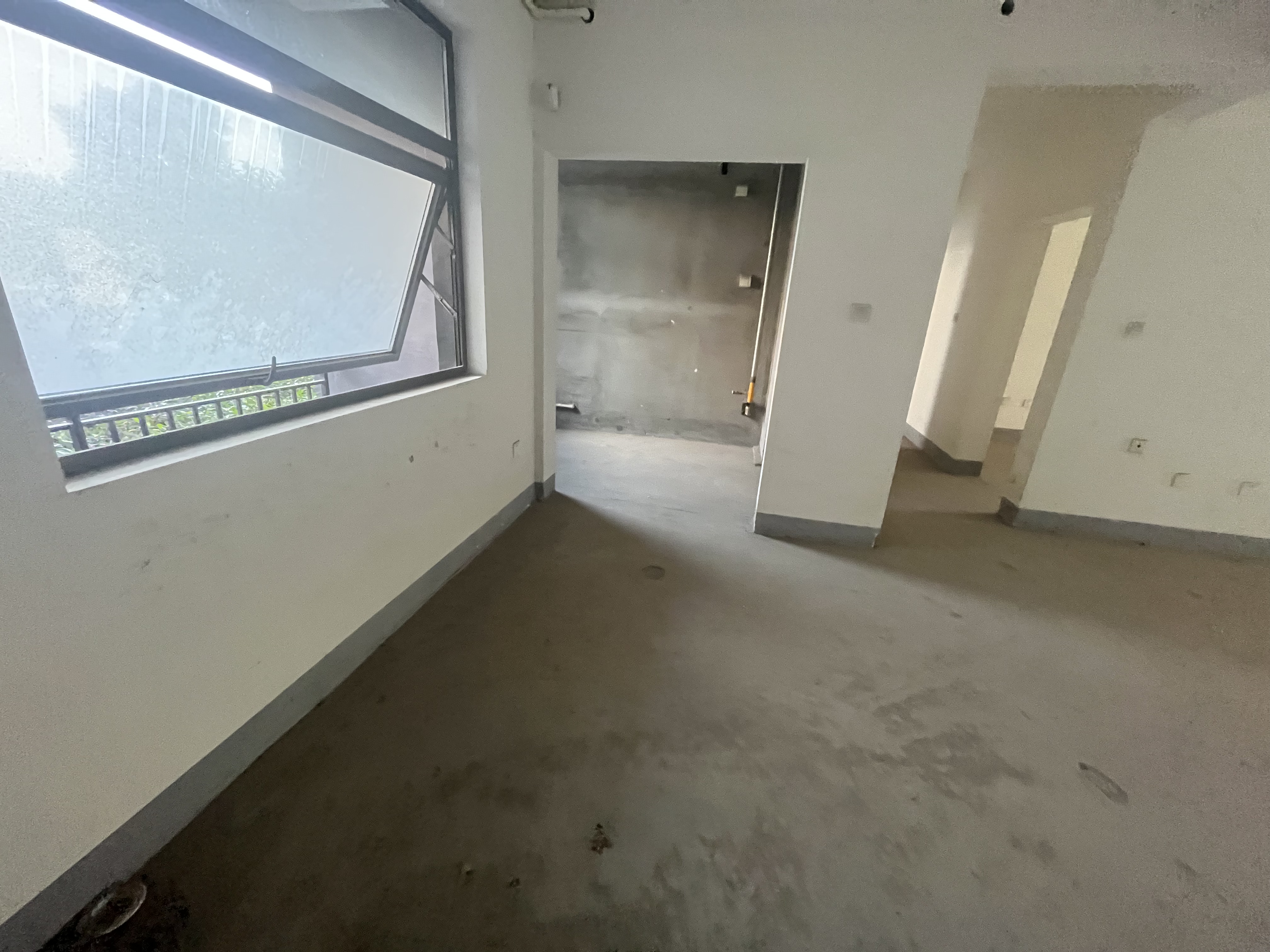 翠园 1室厅卫 137m²