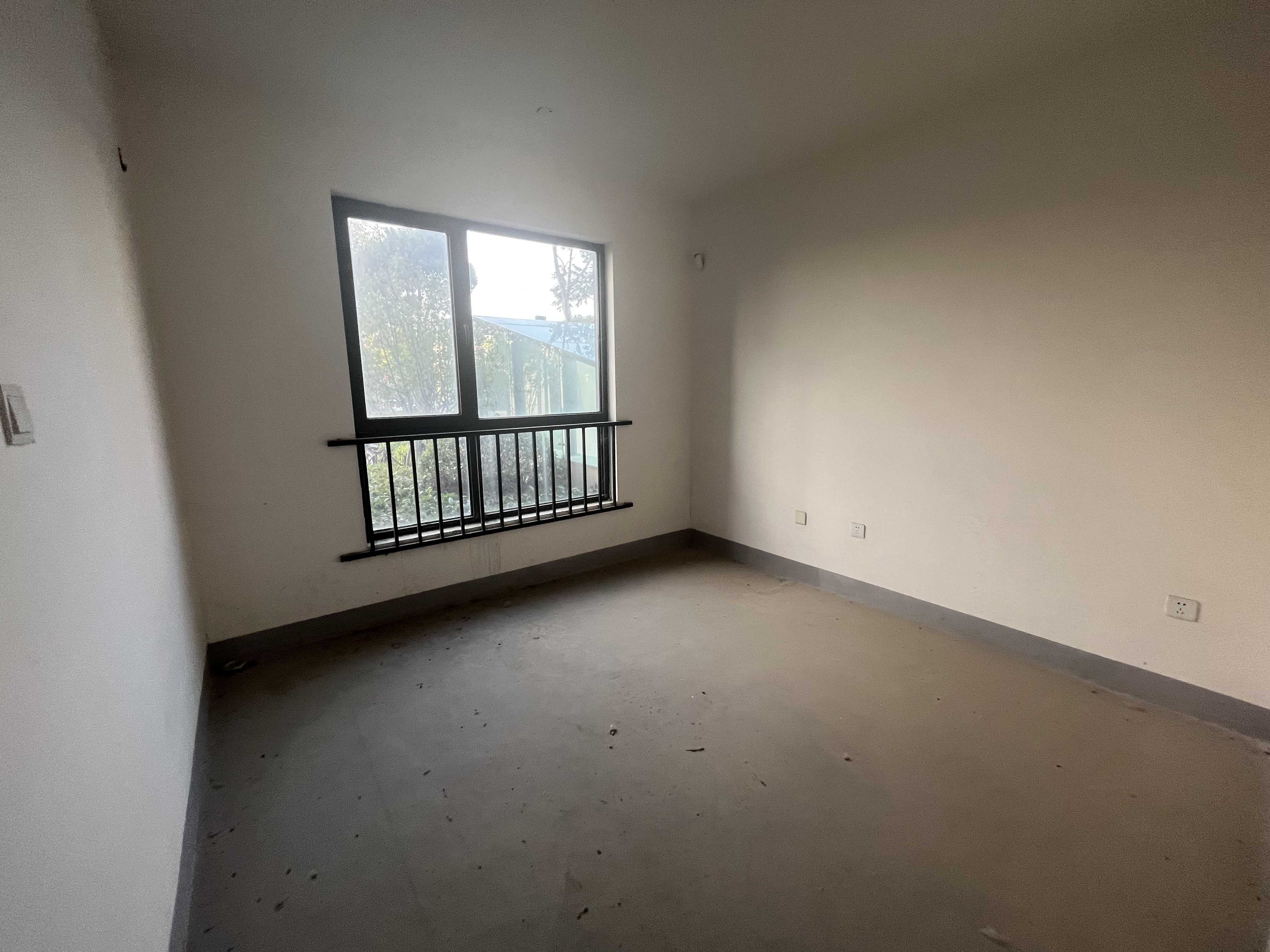 翠园 室厅卫 135m&sup2;