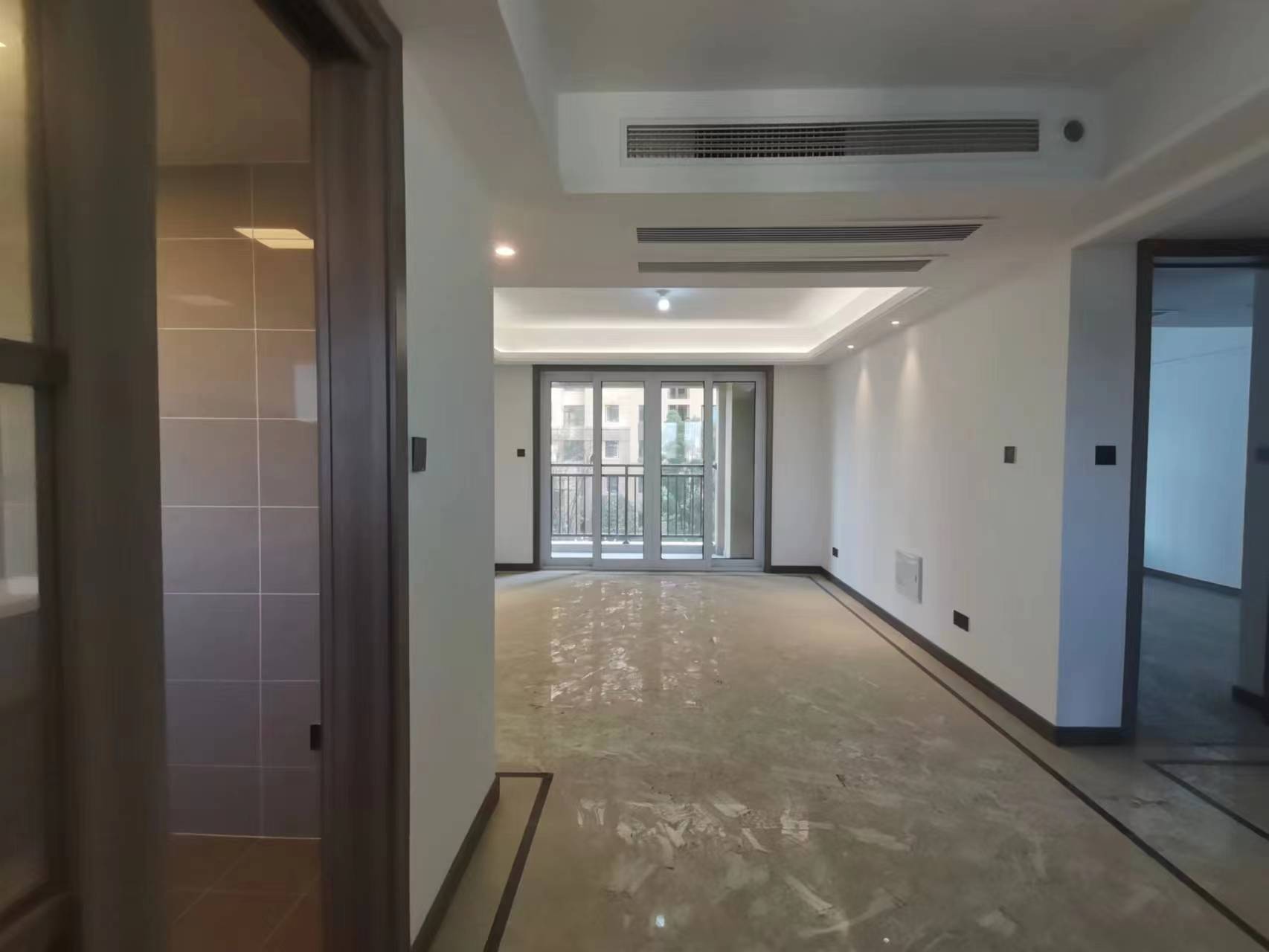 世茂云锦（九龙庭广场） 3室2厅1卫 127m&sup2;