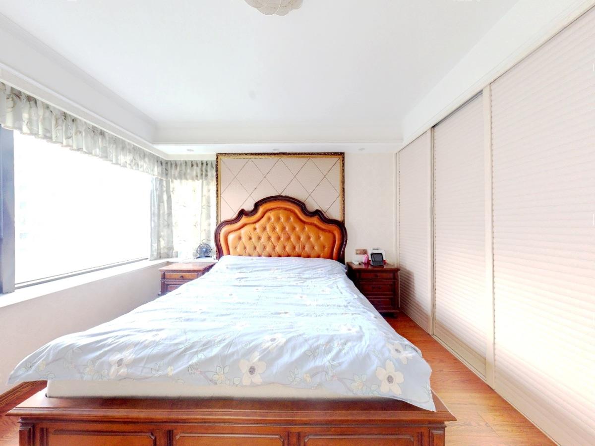 文景嘉苑 3室2厅2卫 166m&sup2;