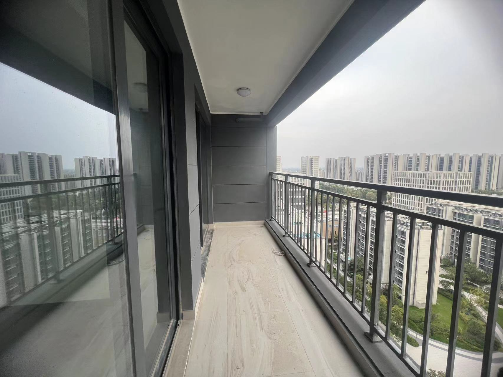 万科时代之光 3室2厅1卫 93m&sup2;