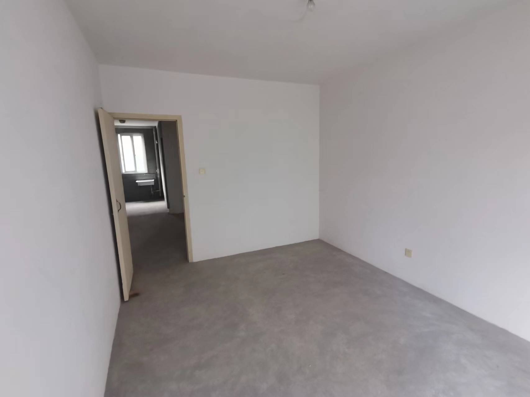 五山家园 3室2厅1卫 116m&sup2;