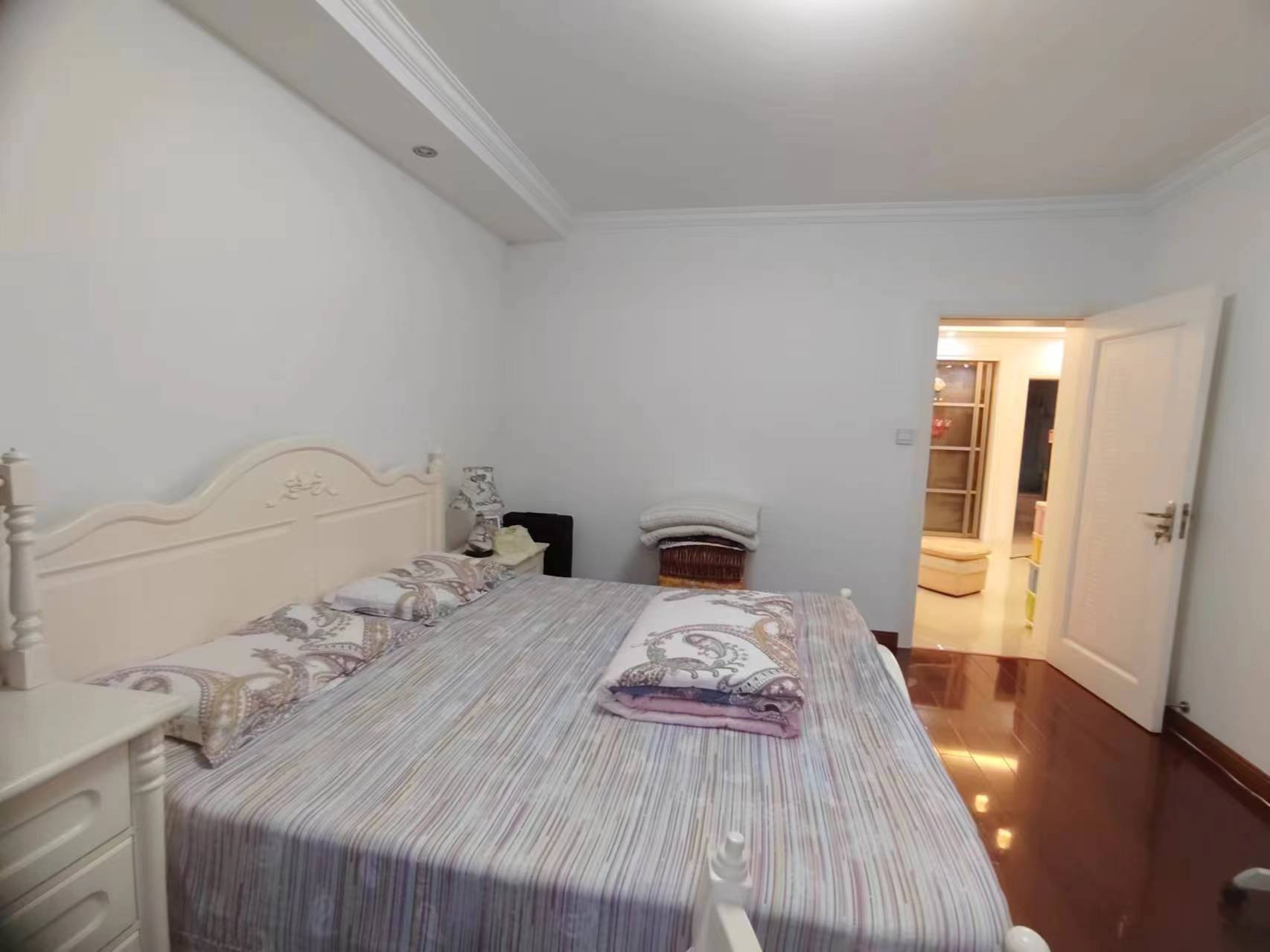 光明南村 3室2厅2卫 97.00m&sup2;