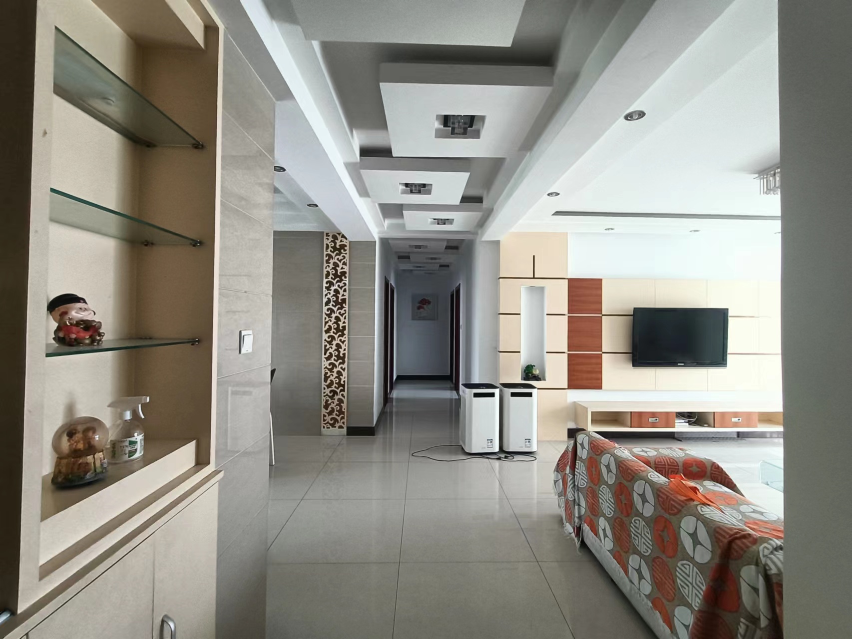 高迪晶城 3室2厅2卫 158m&sup2;