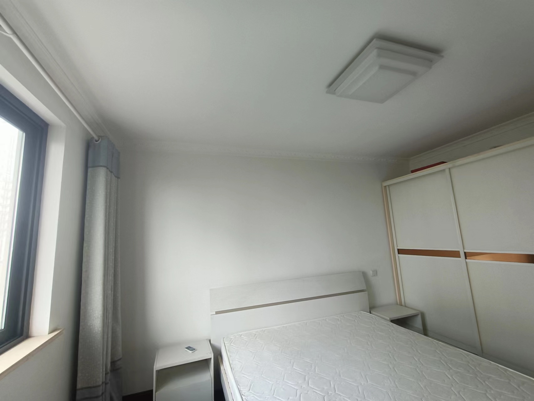 高迪晶城 3室2厅2卫 158m&sup2;