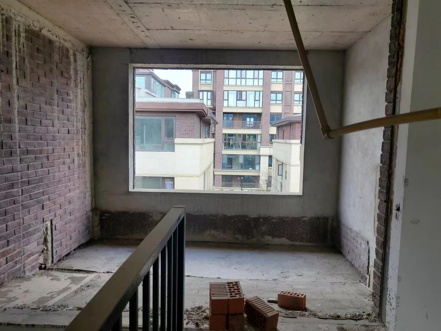 盛和九里香堤二期 6室3厅5卫 400.00m&sup2;