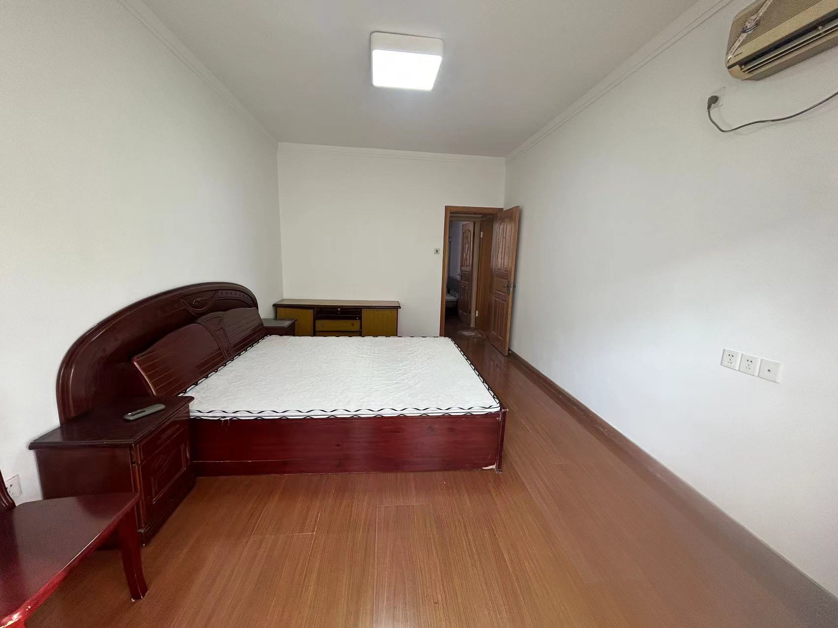 新建路新村 2室1厅1卫 58m&sup2;