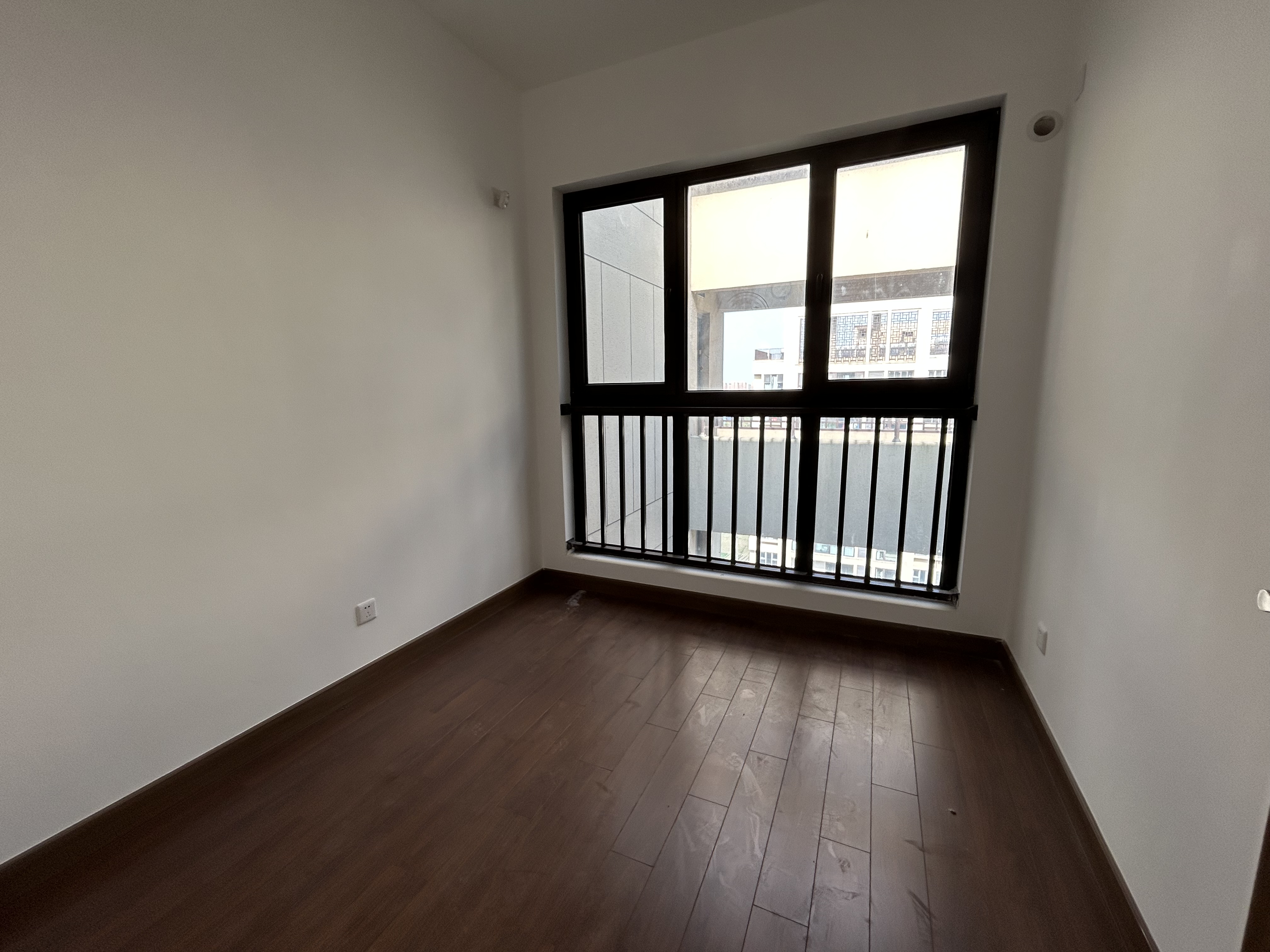 紫御四季 3室2厅1卫 98.00m&sup2;