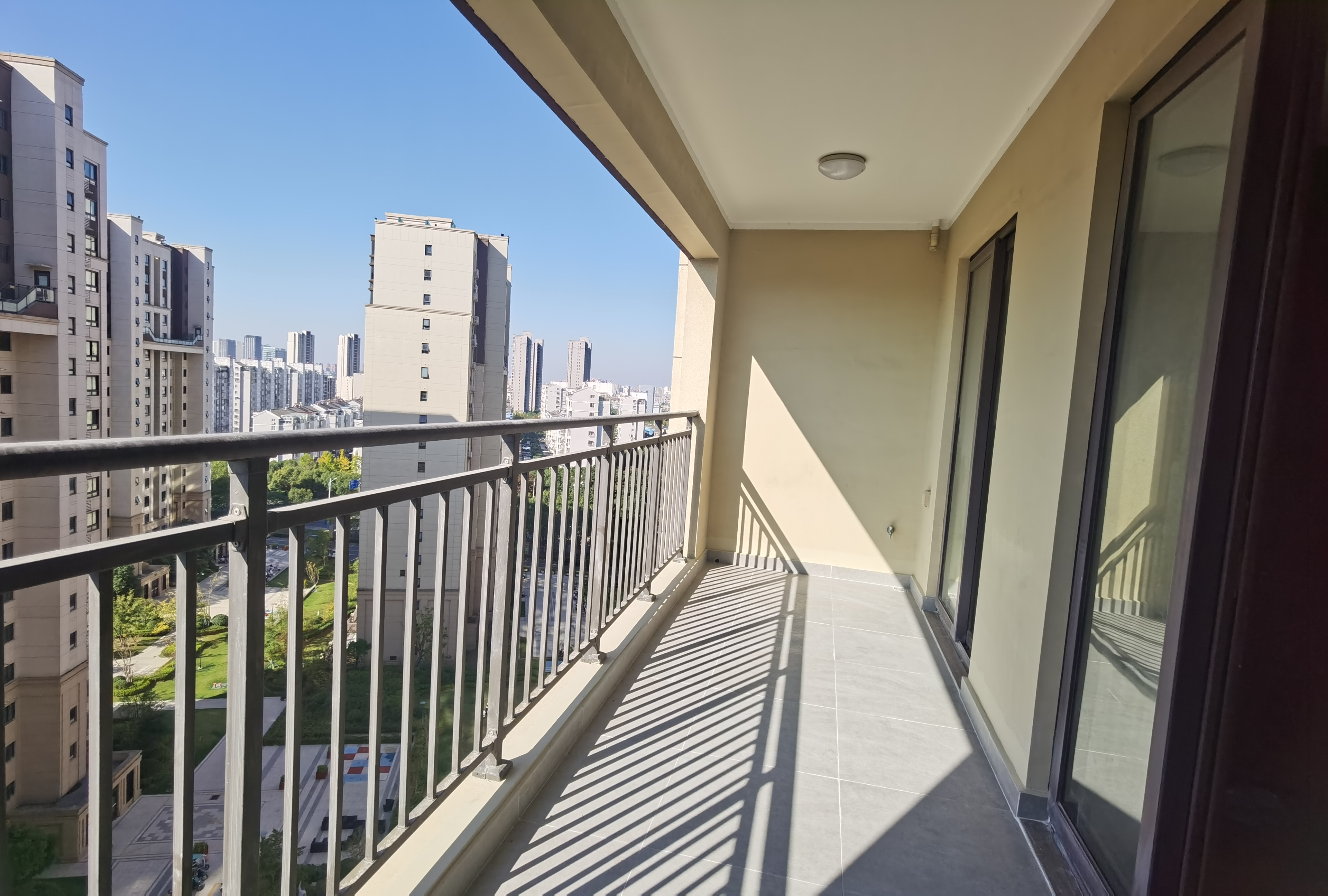中南万科大都会 3室2厅2卫 125m&sup2;
