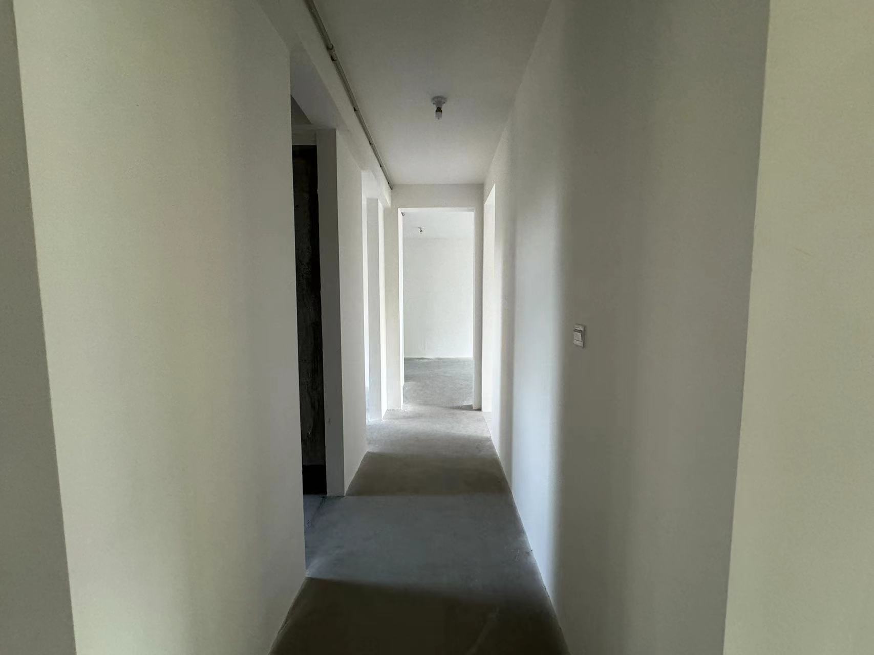 万濠山庄 4室2厅2卫 166m&sup2;