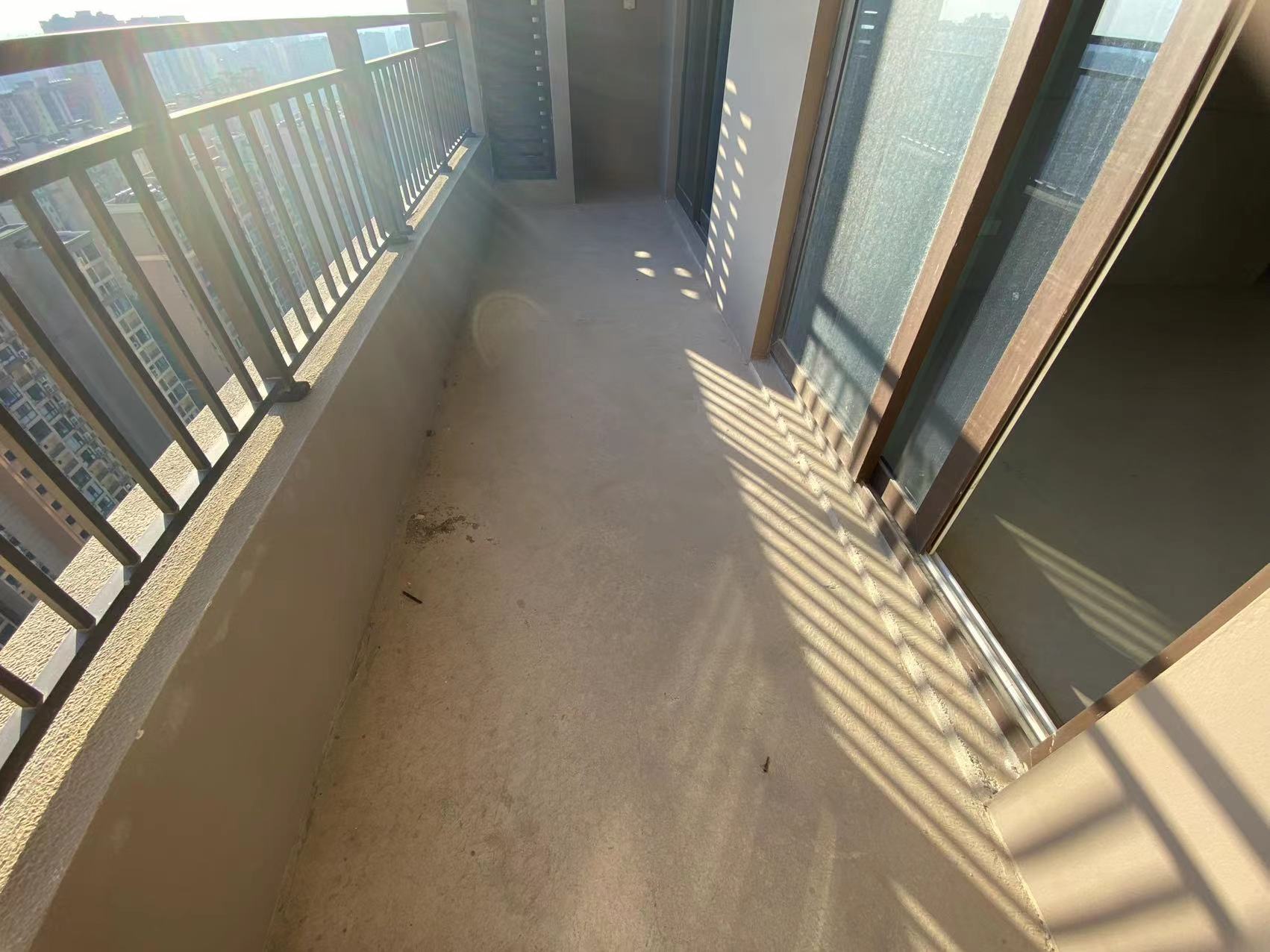 佳源都市 3室2厅2卫 116.89m&sup2;