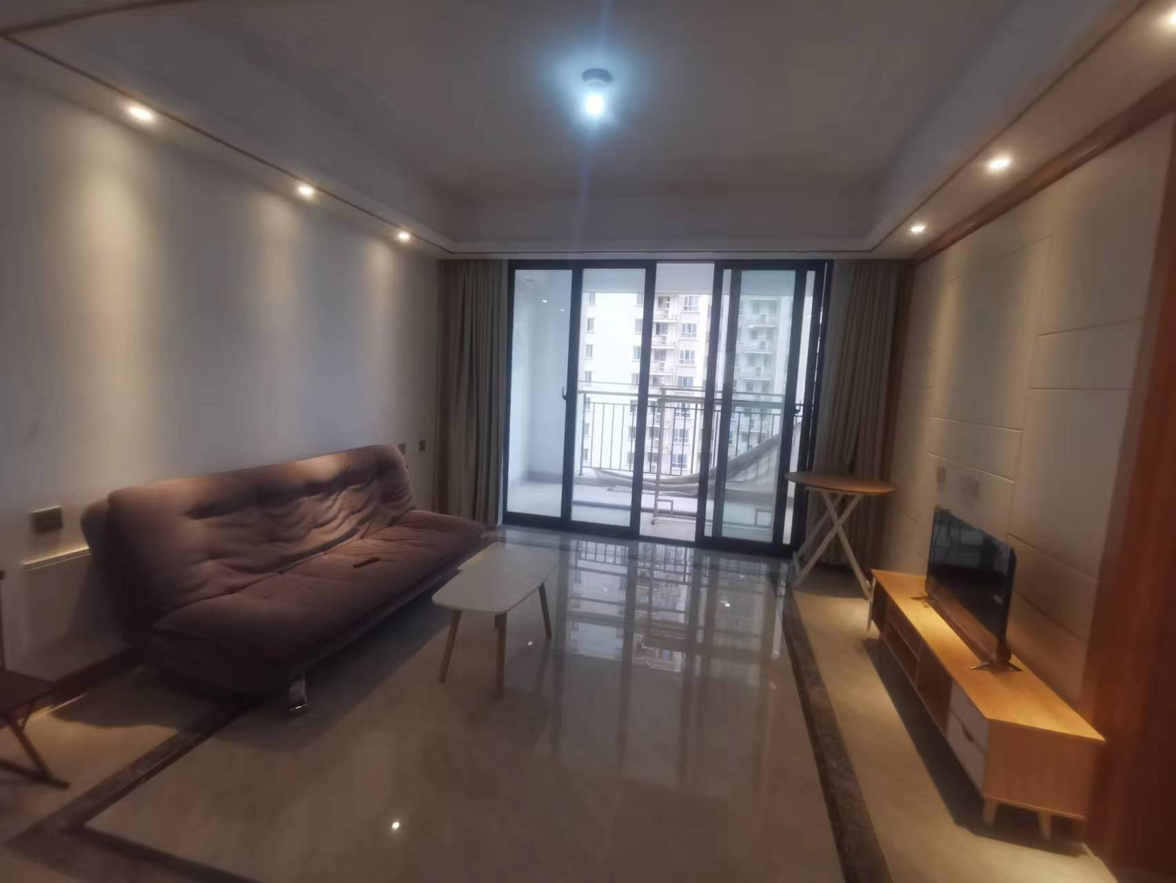 中南世纪花城三期 3室2厅2卫 130.90m²