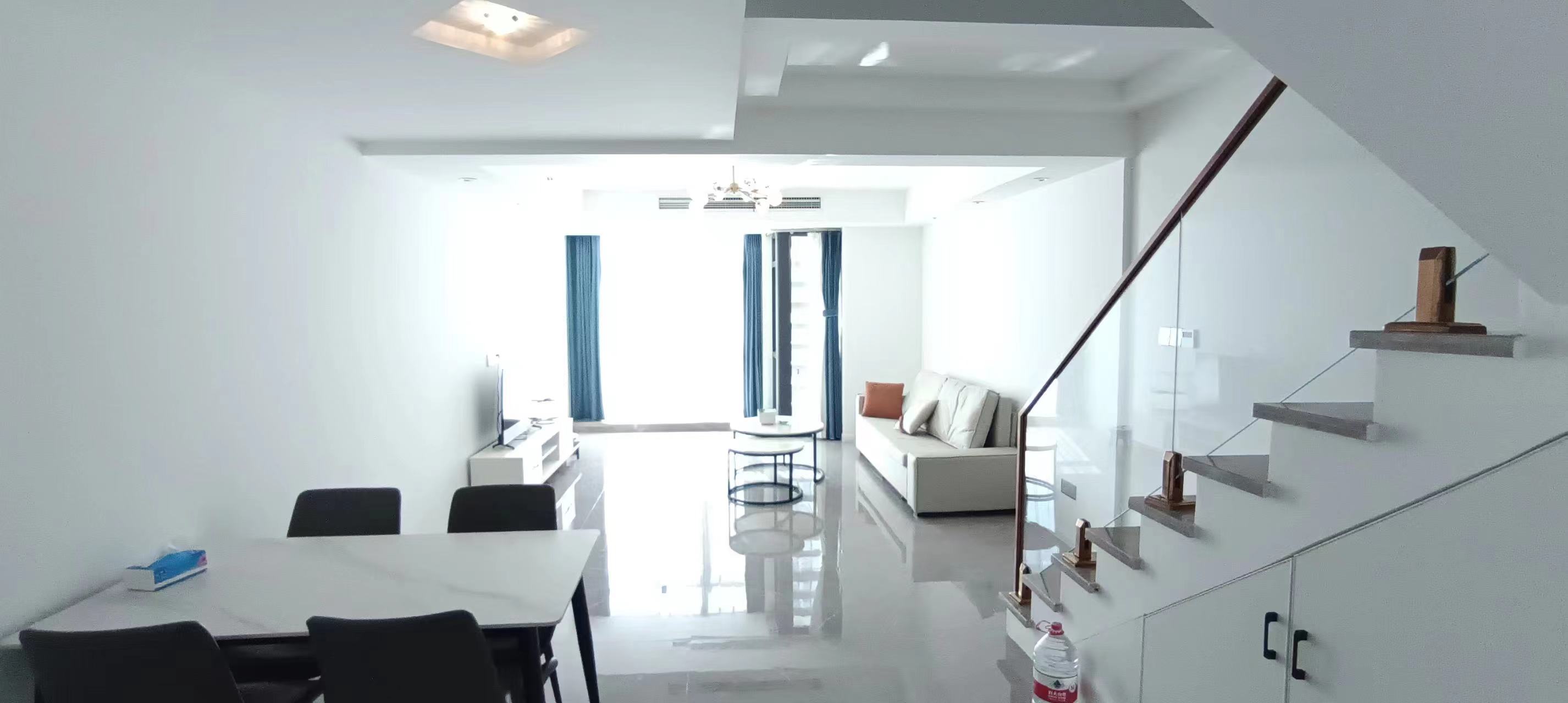 碧桂园云峯中心 2室2厅1卫 89m²