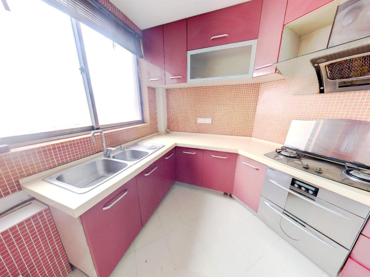 王府大厦 2室2厅1卫 122m&sup2;