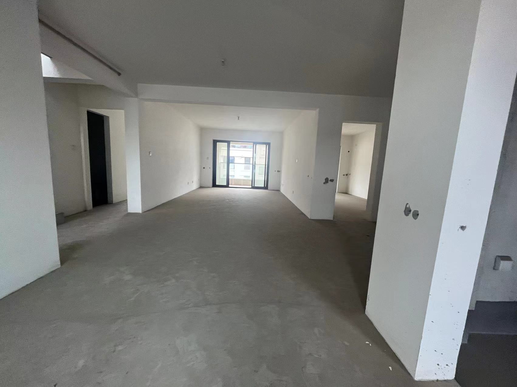 城山隐花苑 5室3厅3卫 212.89m&sup2;