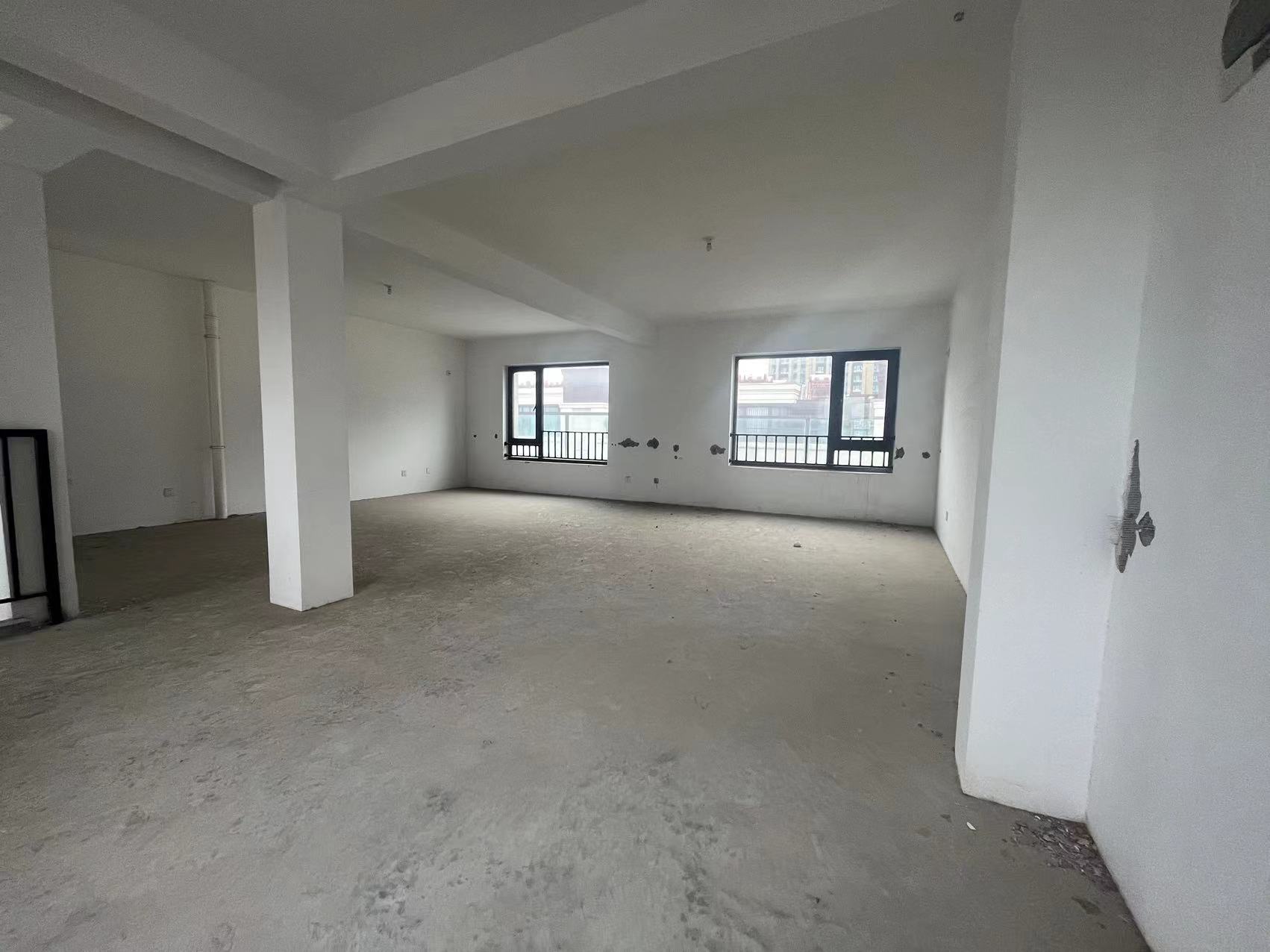 城山隐花苑 5室3厅3卫 212.89m&sup2;