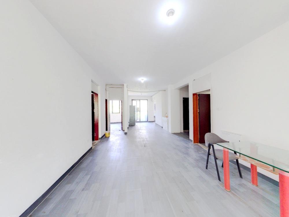 万濠山庄 3室2厅2卫 129m&sup2;