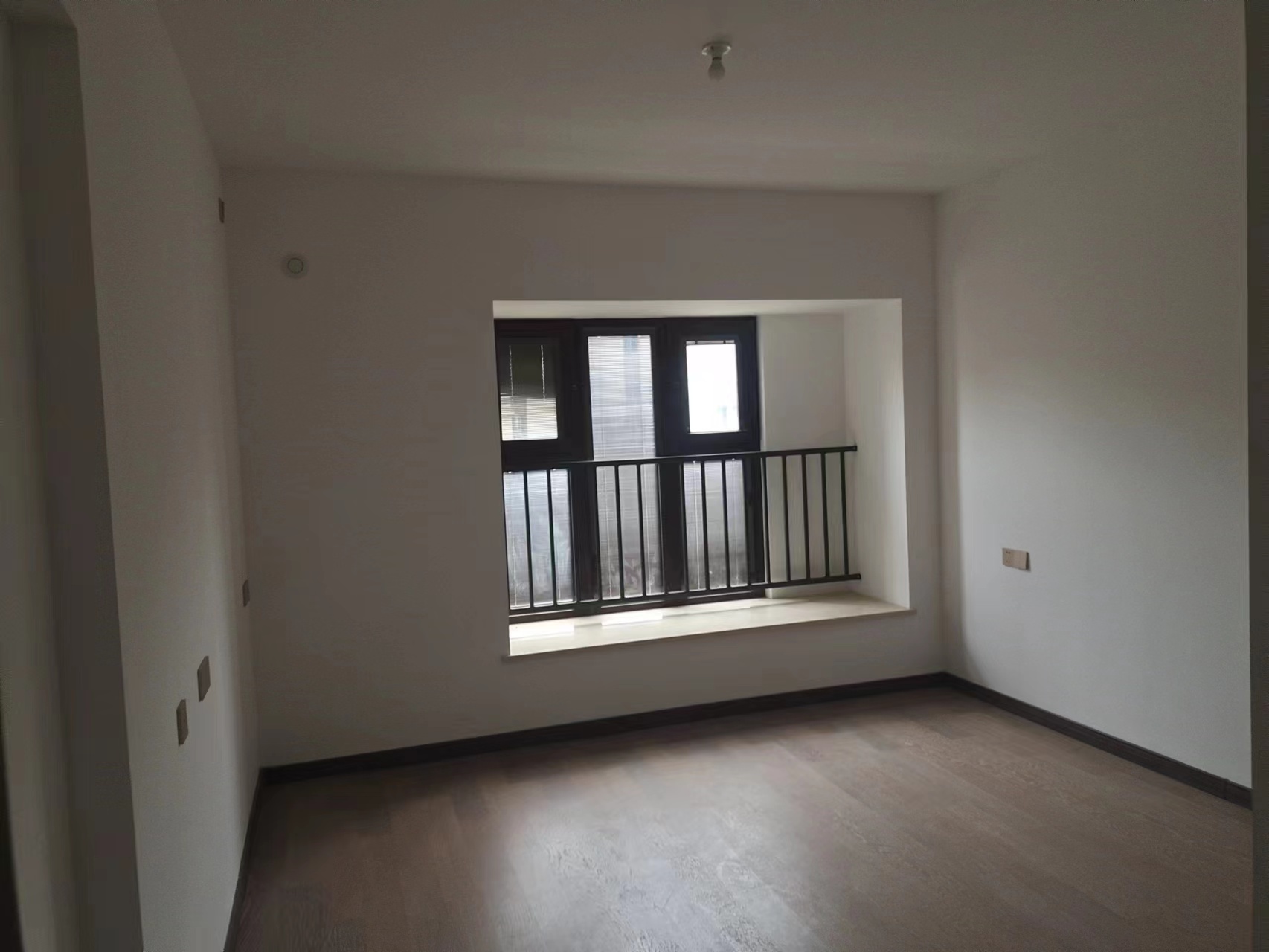 卓越万科新都会 3室2厅1卫 121.2m&sup2;