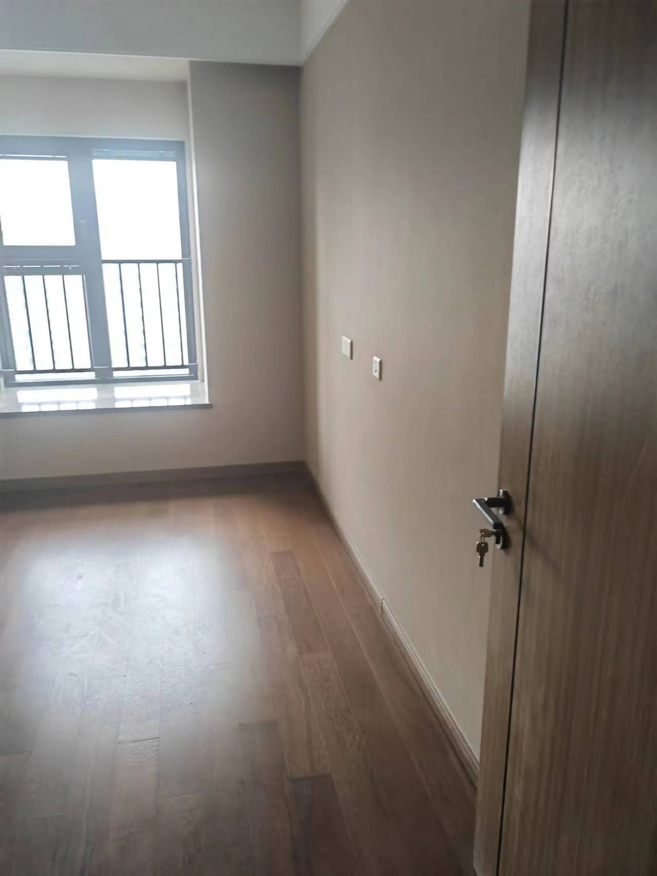 中海翠湖溪岸 4室2厅2卫 143.49m&sup2;