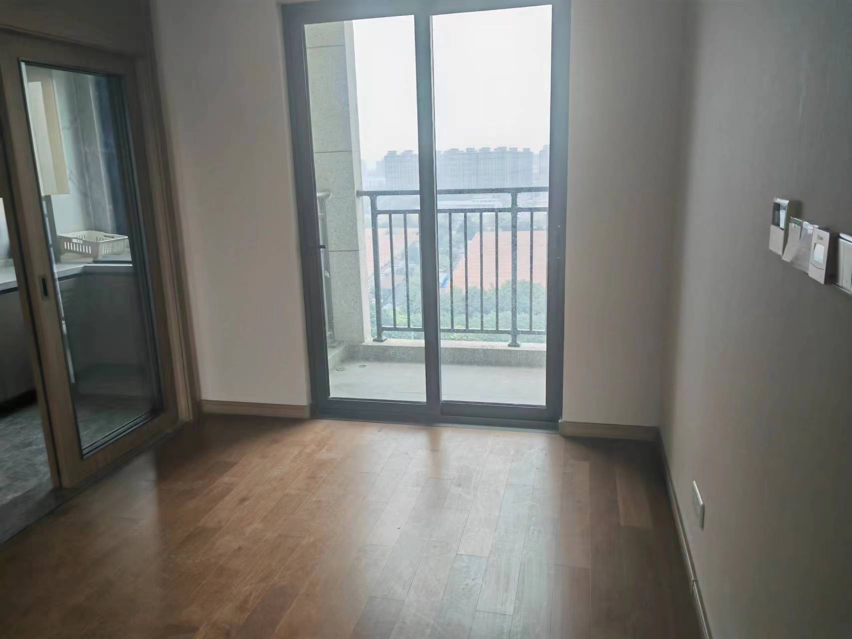 中海翠湖溪岸 4室2厅2卫 143.49m&sup2;