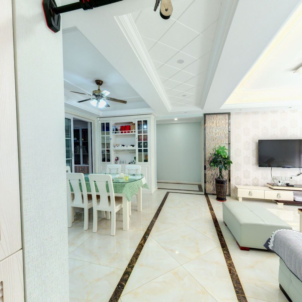 中海碧林湾 4室2厅2卫 135.00m&sup2;