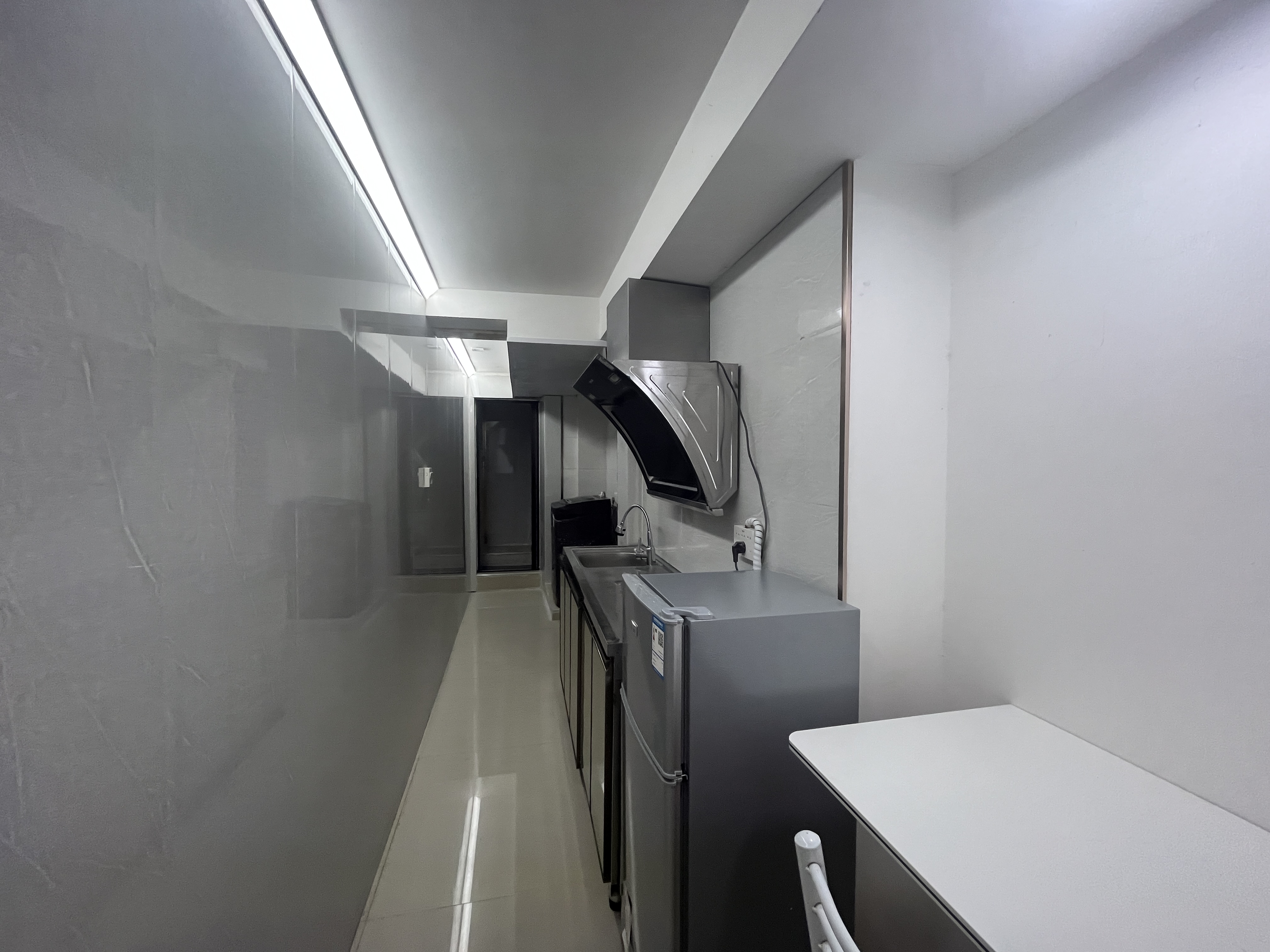 金贸公寓 1室1厅1卫 72m&sup2;