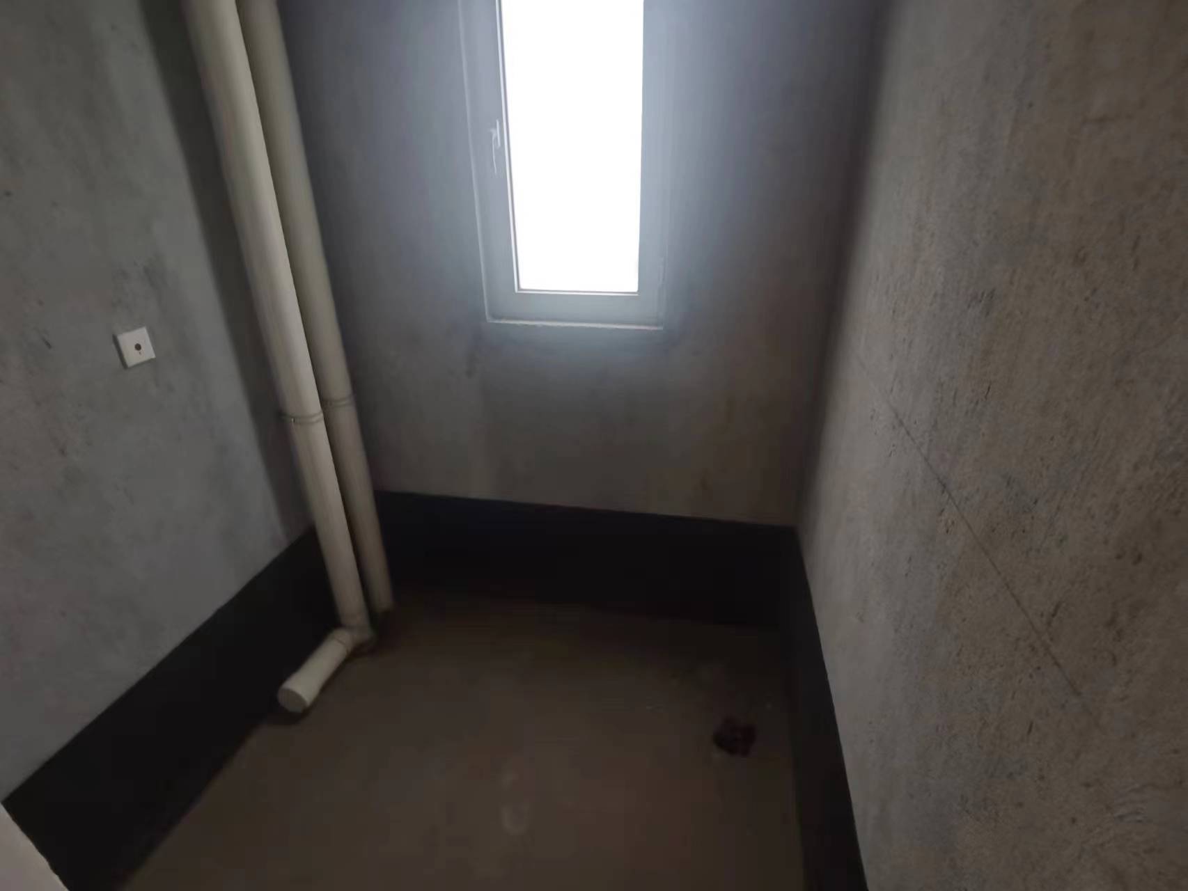湖滨华庭 3室2厅1卫 110.00m&sup2;