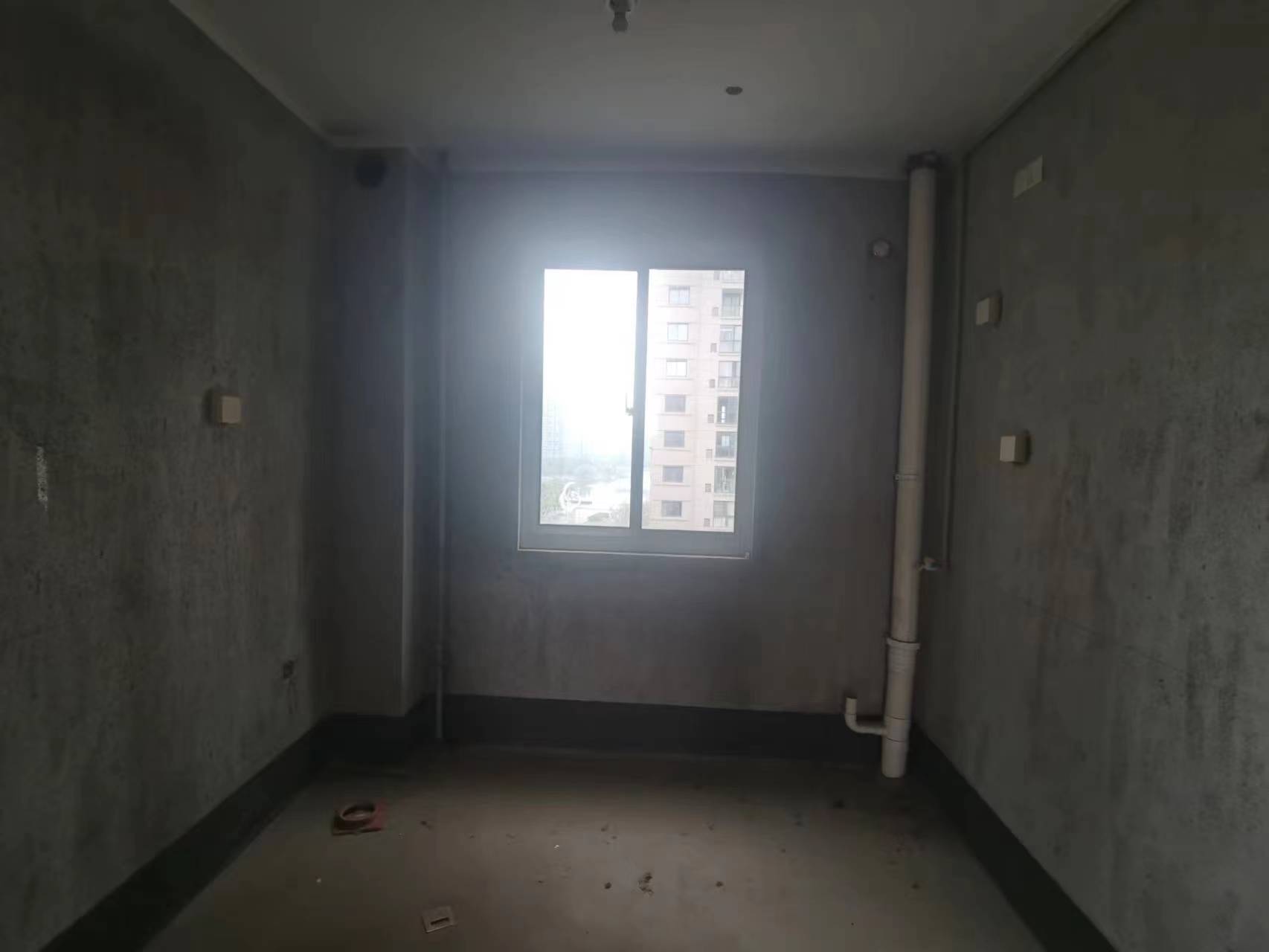 湖滨华庭 3室2厅1卫 110.00m&sup2;
