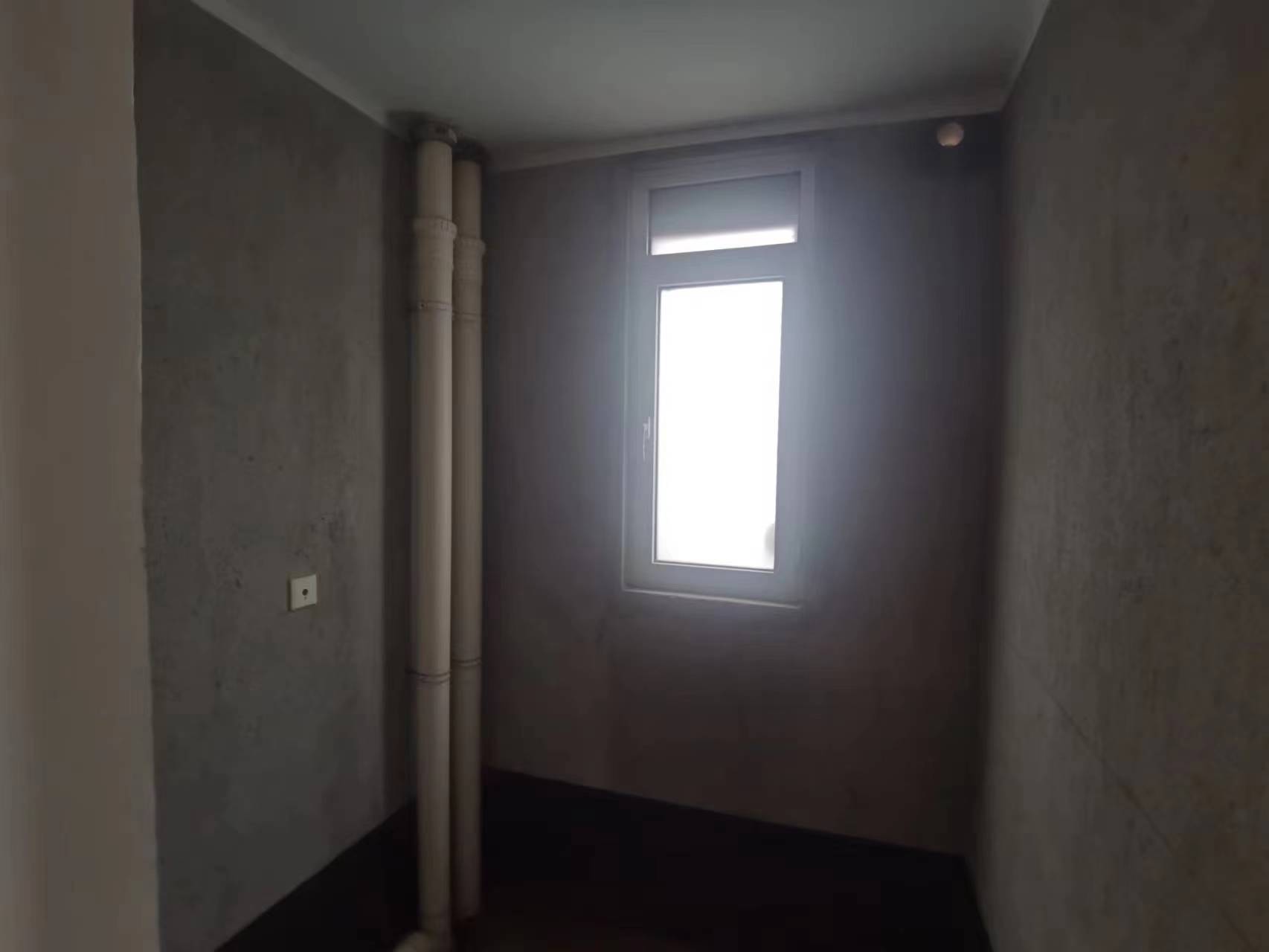 湖滨华庭 3室2厅1卫 110.00m&sup2;