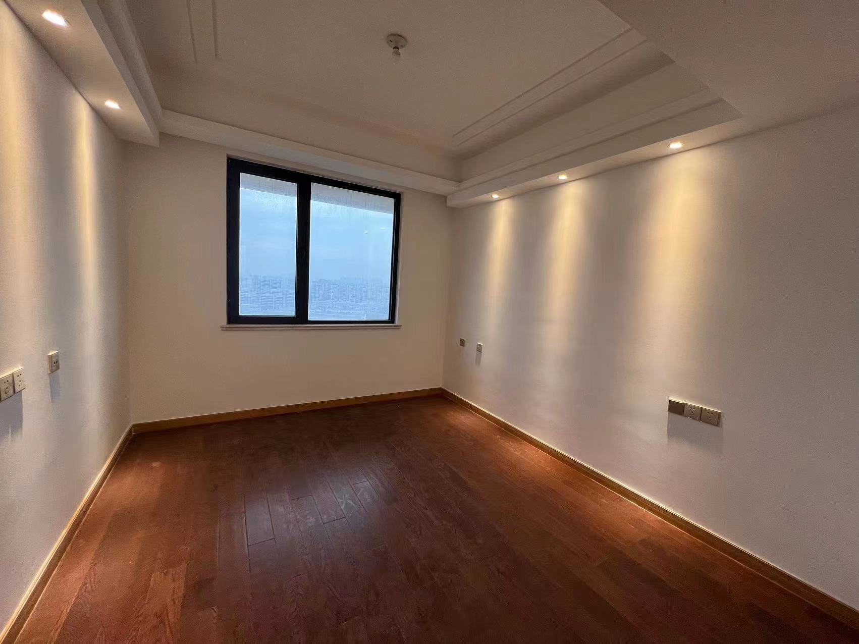 中南世纪花城三期 3室2厅2卫 137.23m&sup2;