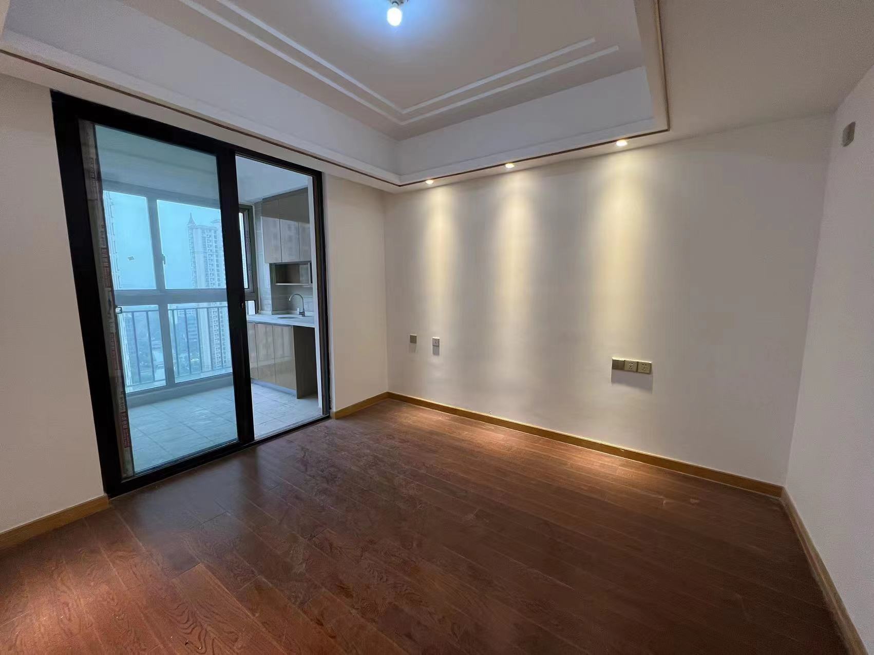 中南世纪花城三期 3室2厅2卫 137.23m&sup2;