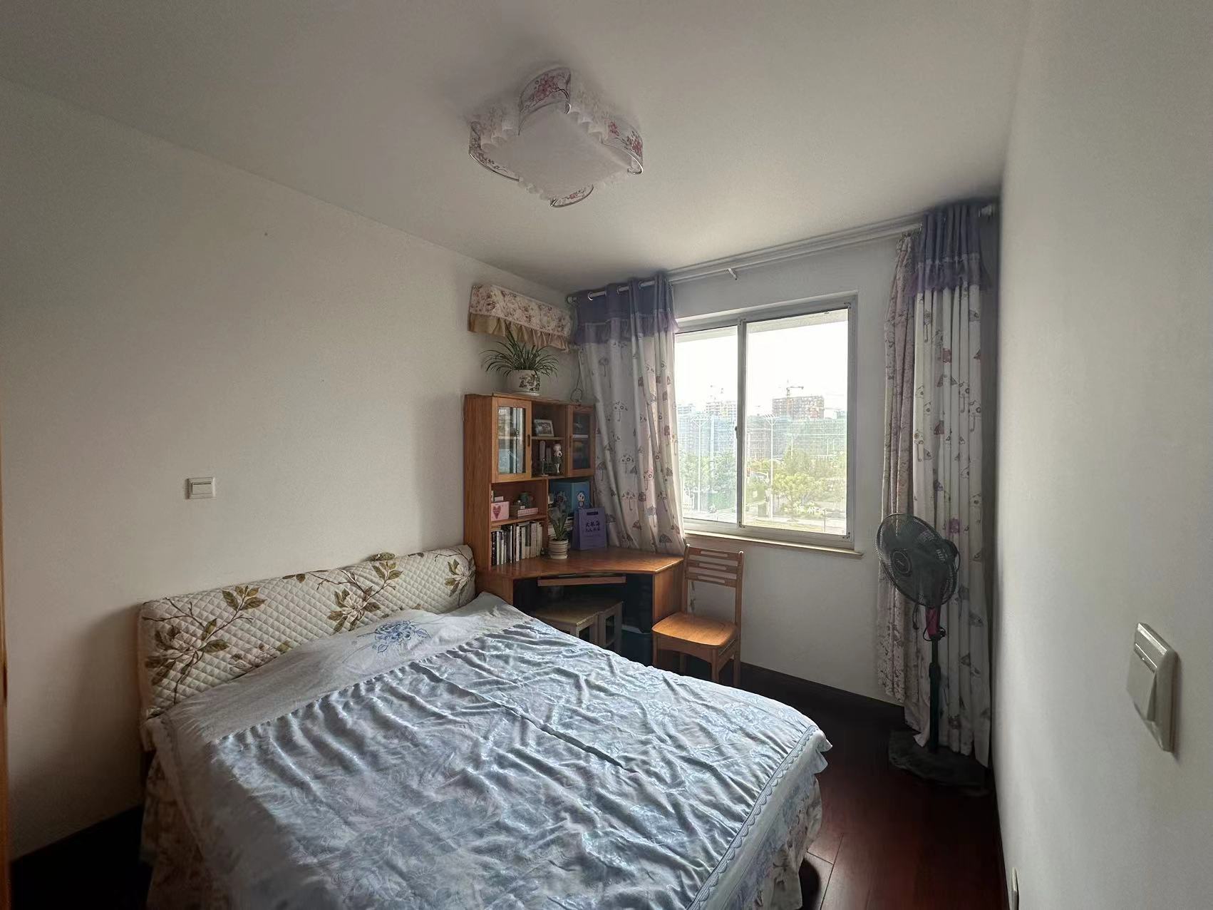首府名邸 3室2厅2卫 138m&sup2;