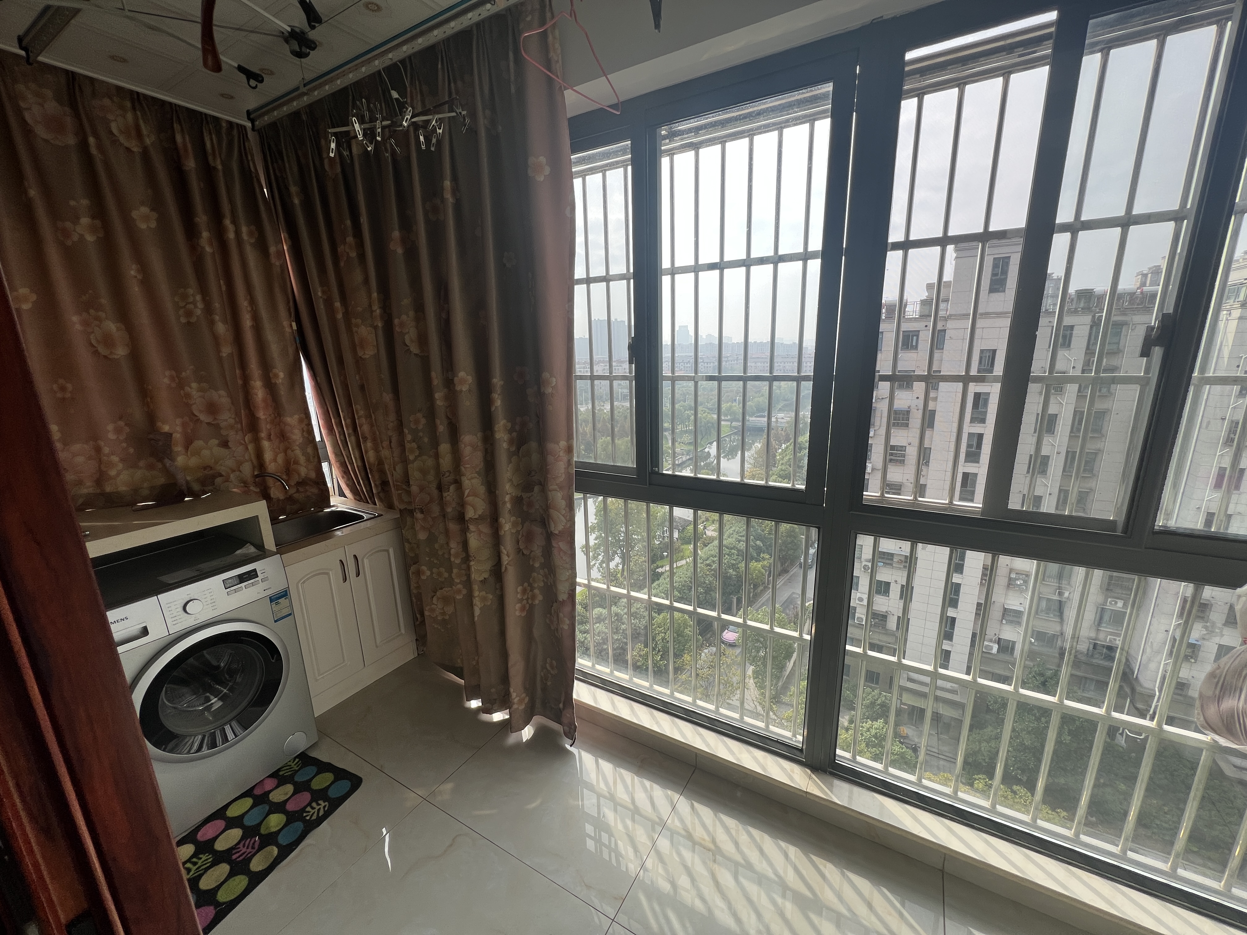 翠湖景苑 3室2厅1卫 107.8m&sup2;