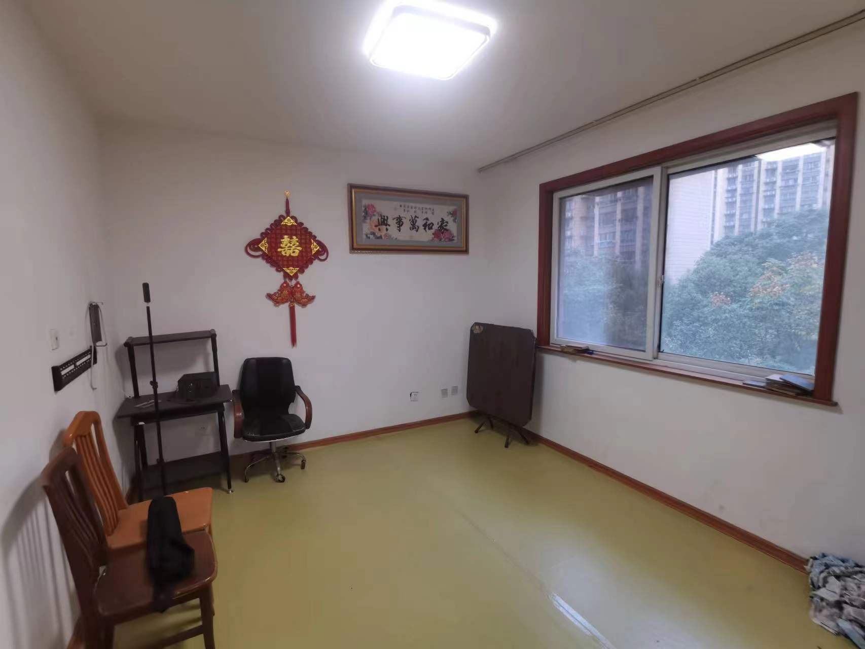 学士府 3室1厅1卫 107m&sup2;