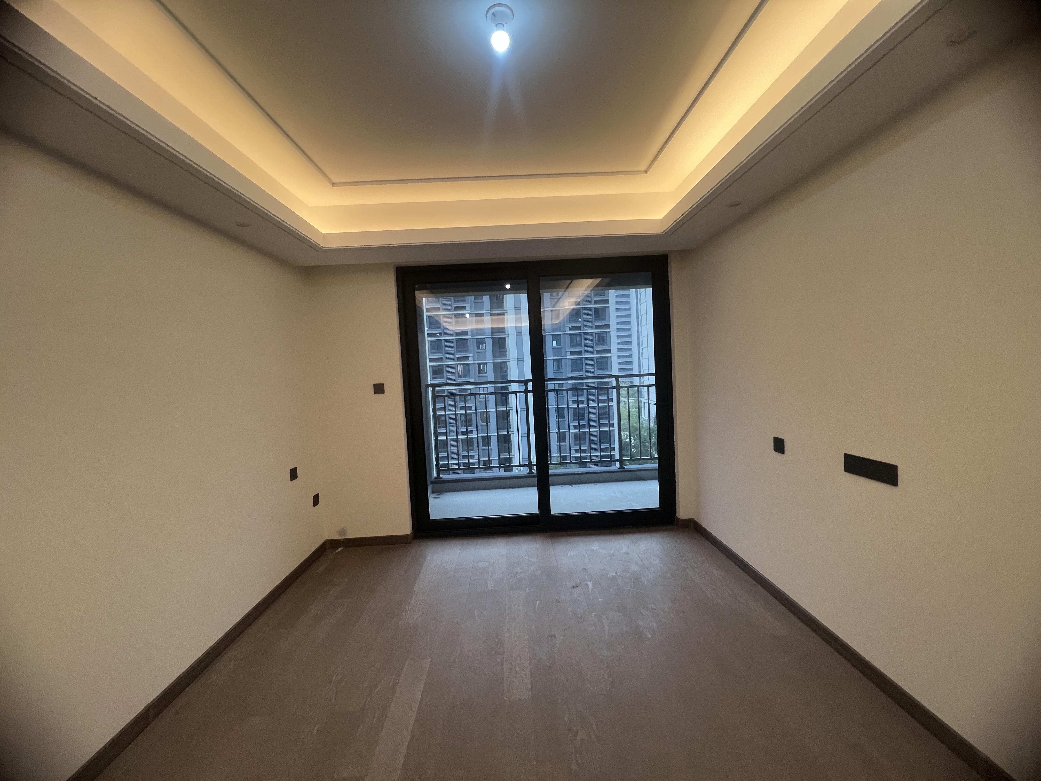 万科时代之光 3室2厅1卫 93m²