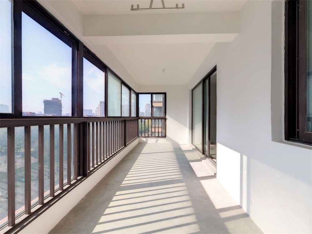 万濠山庄 3室2厅2卫 143.66m²