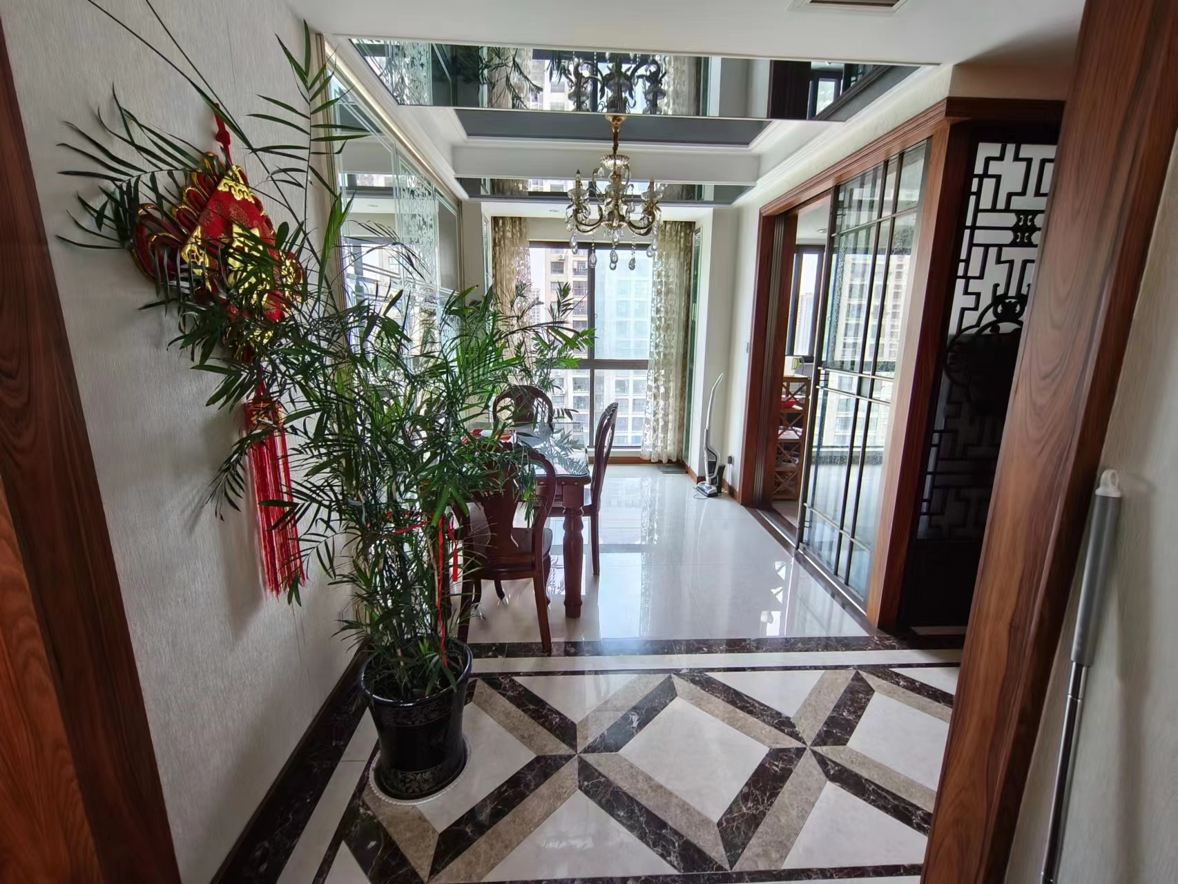 银洲&middot;皇家花园 2室1厅1卫 115m&sup2;