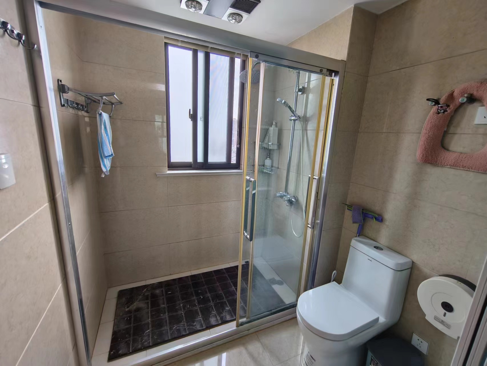 银洲&middot;皇家花园 2室1厅1卫 115m&sup2;