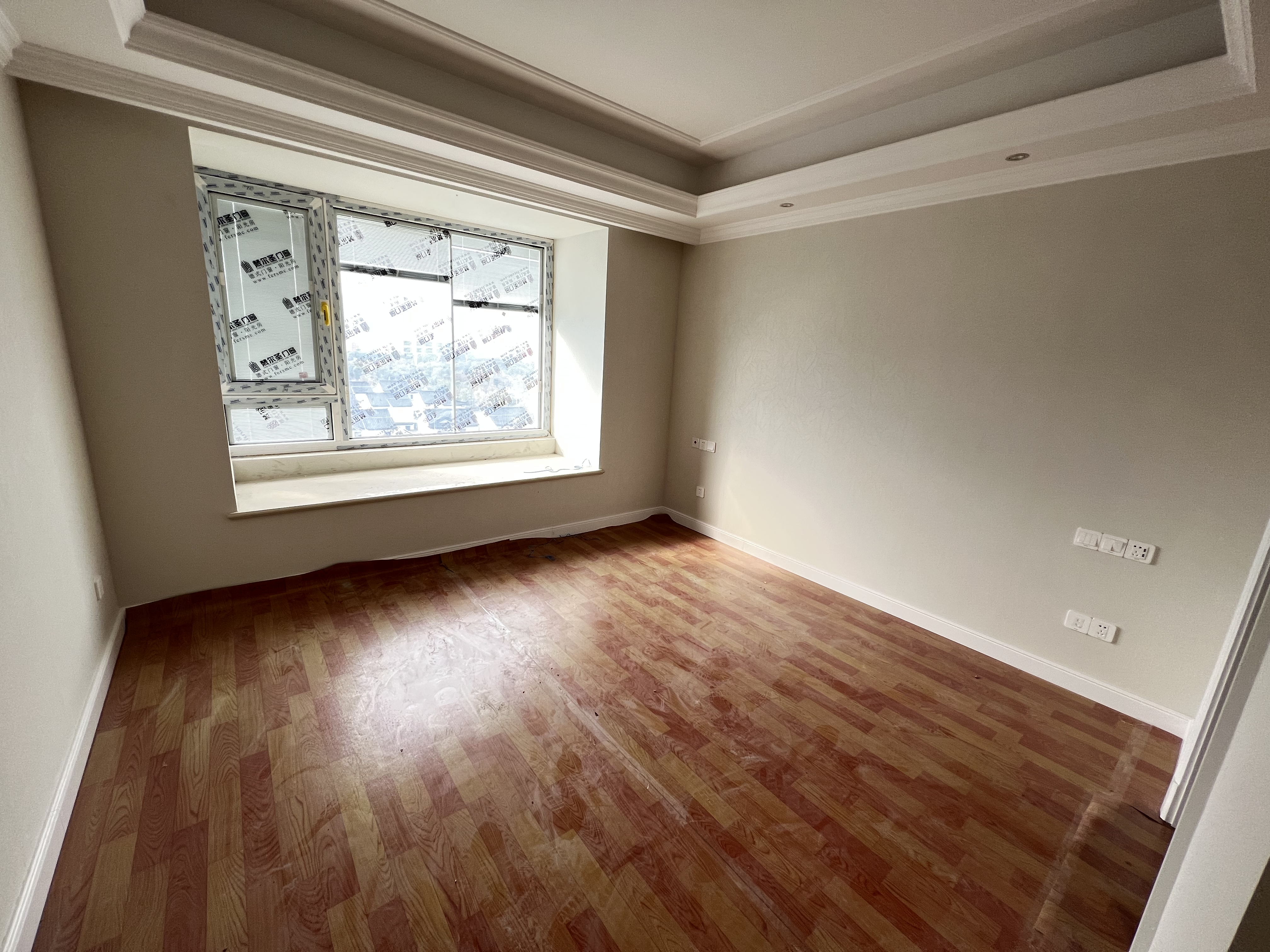 融创盛和九里桃源 4室2厅2卫 143.5m&sup2;