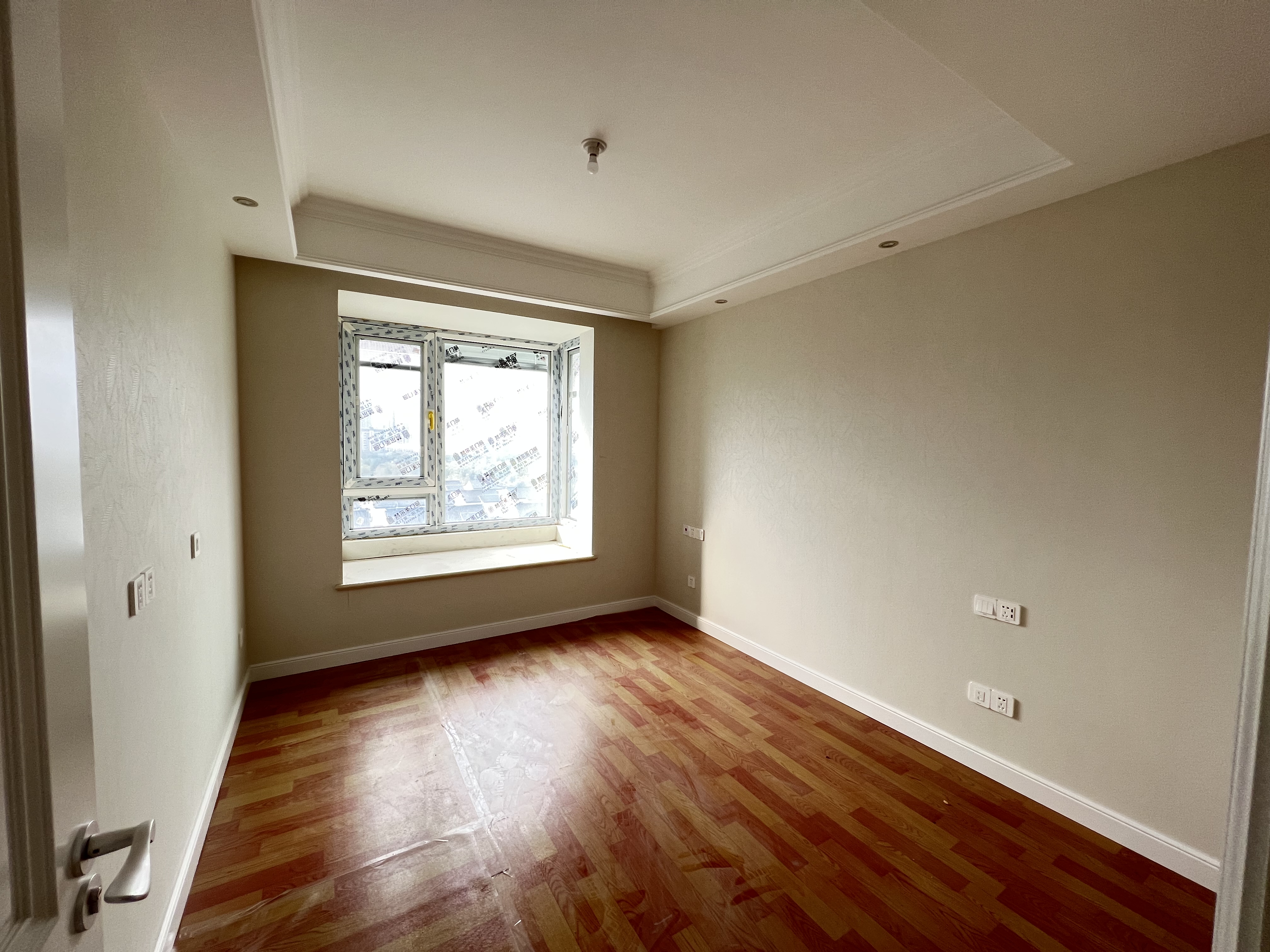 融创盛和九里桃源 4室2厅2卫 143.5m&sup2;