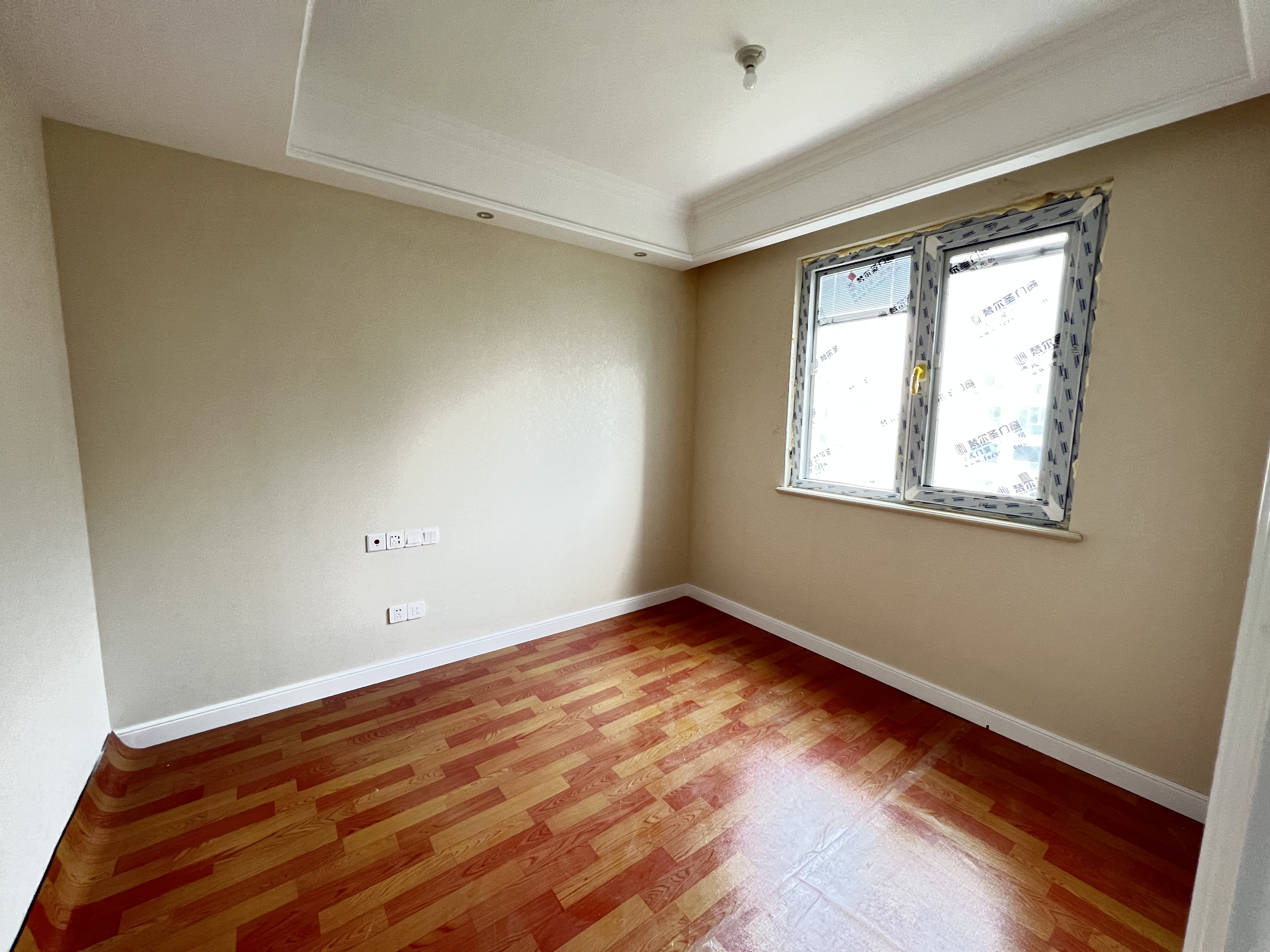 融创盛和九里桃源 4室2厅2卫 143.5m&sup2;