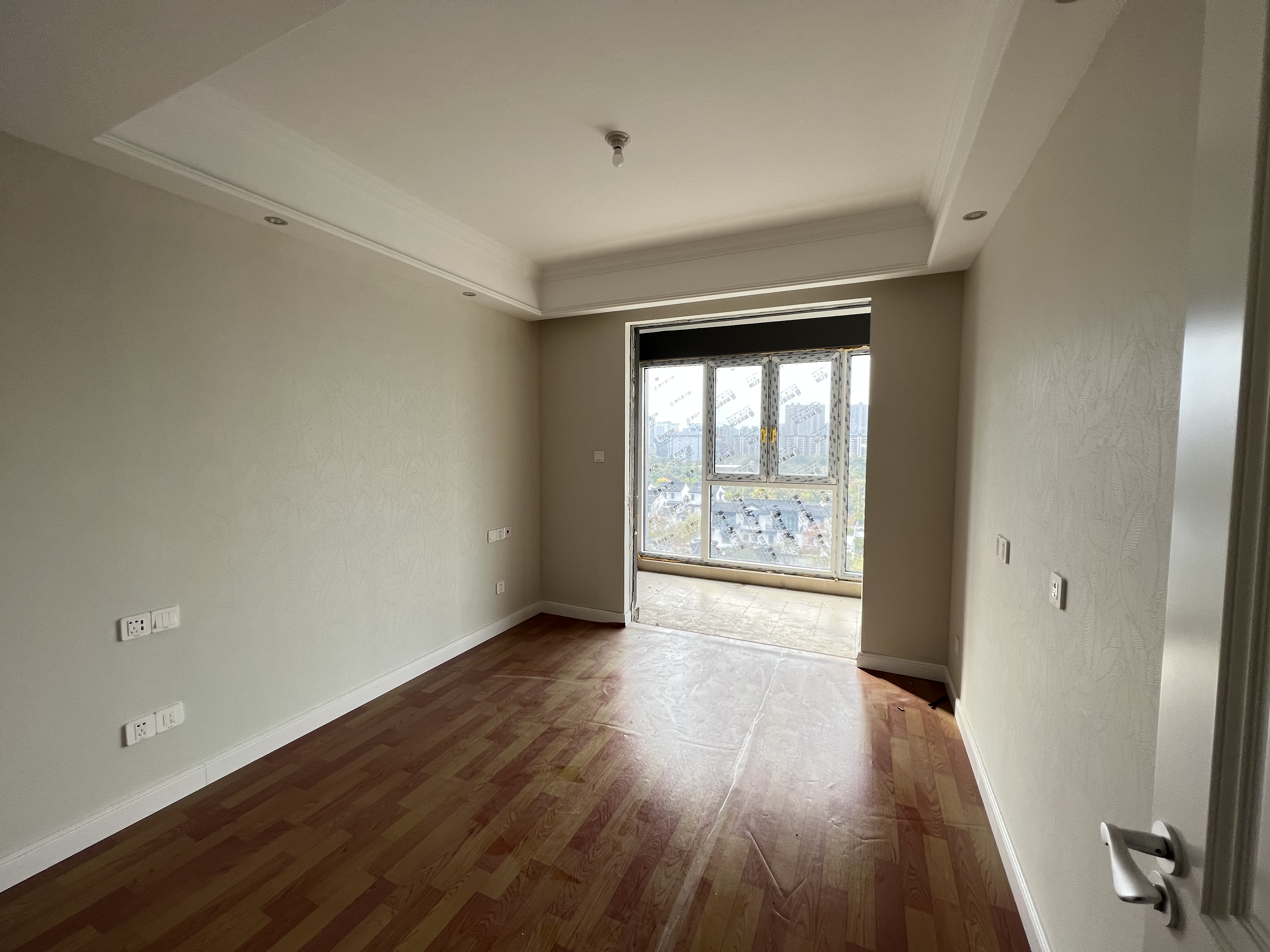 融创盛和九里桃源 4室2厅2卫 143.5m&sup2;