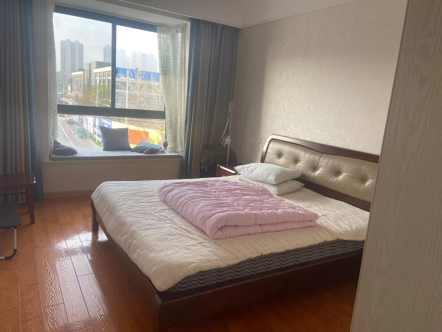 名人世家 2室2厅1卫 106.00m&sup2;